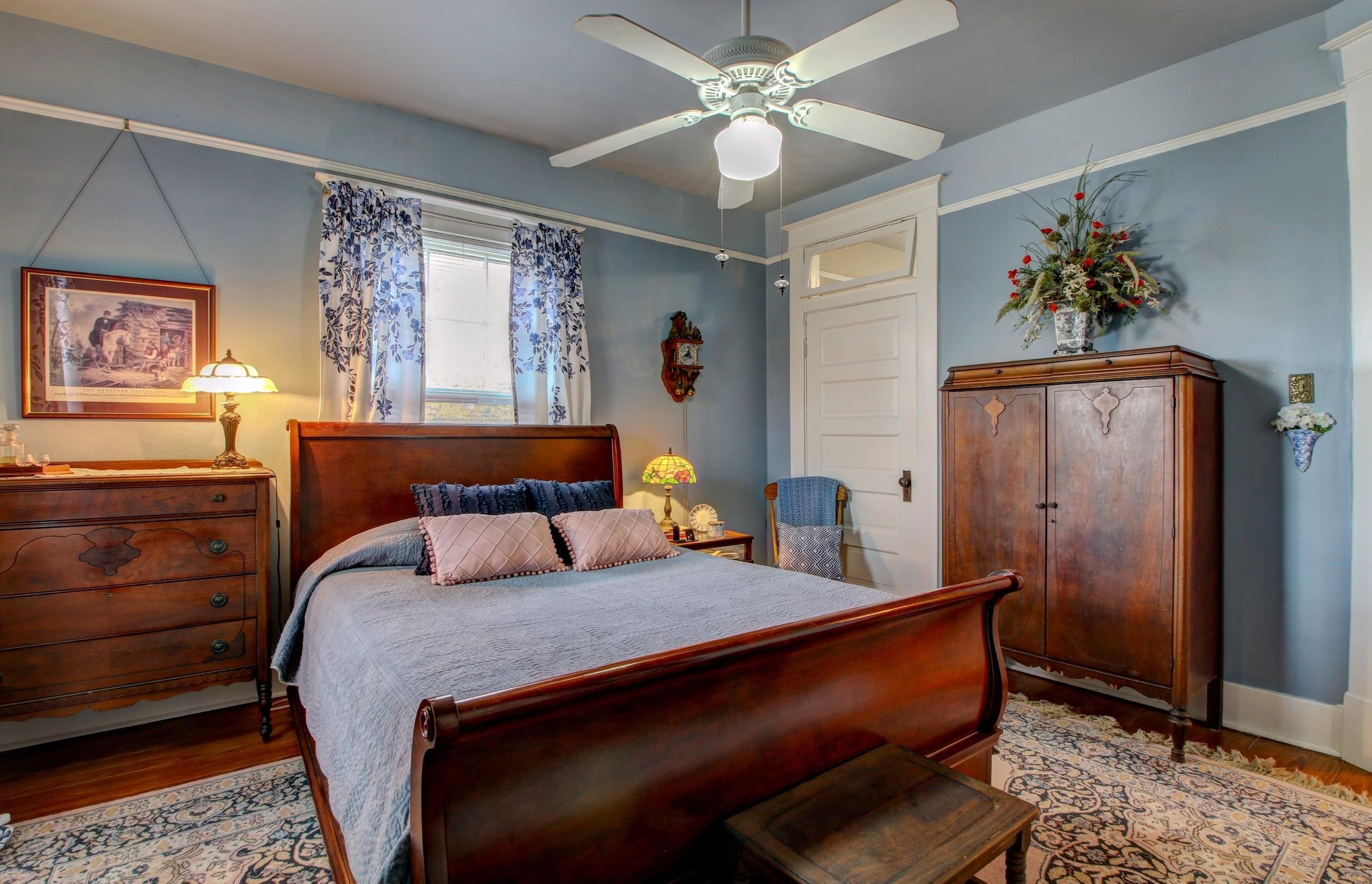 FULTONS - Residential