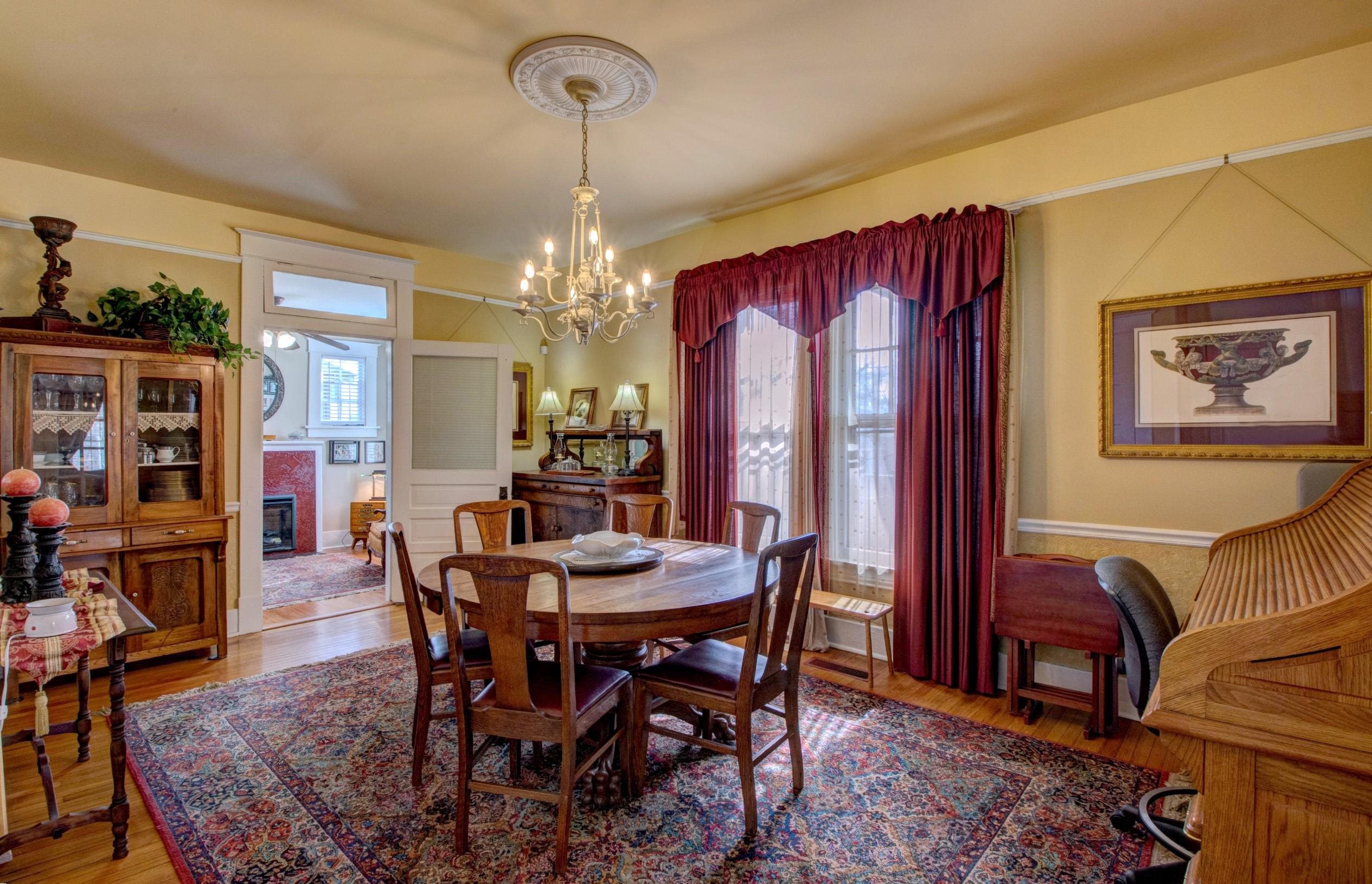 FULTONS - Residential