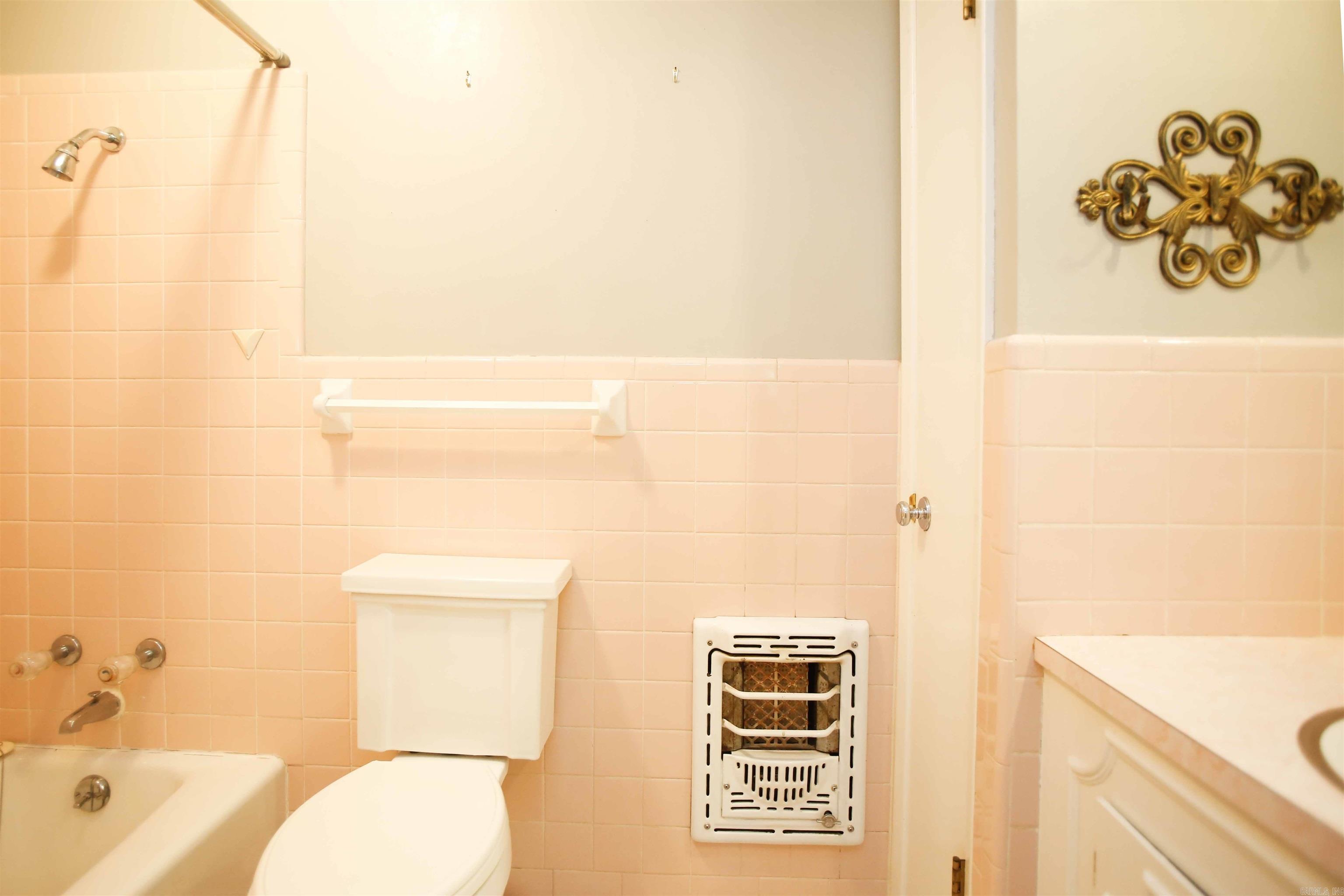 Breckenridge 1st - Residential Lease