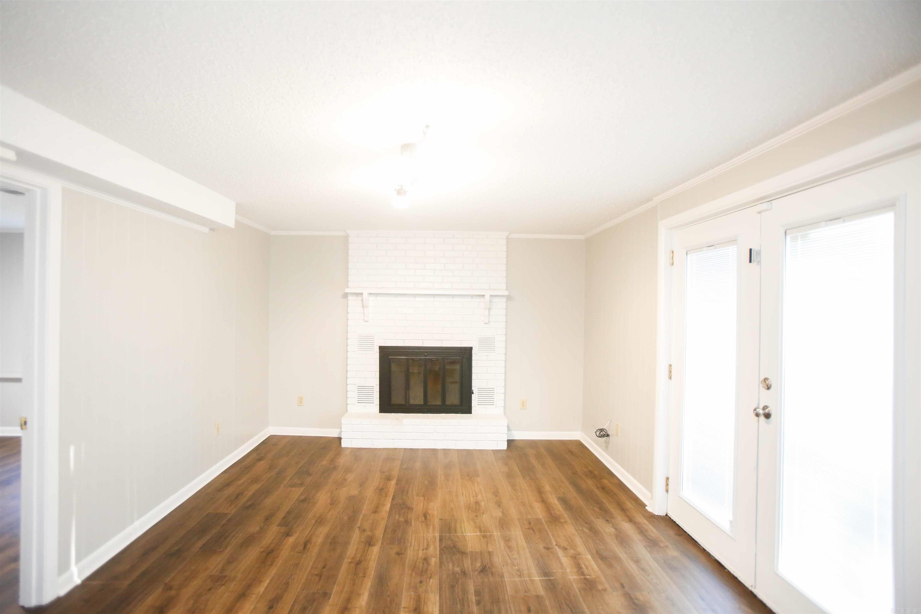 Breckenridge 1st - Residential Lease