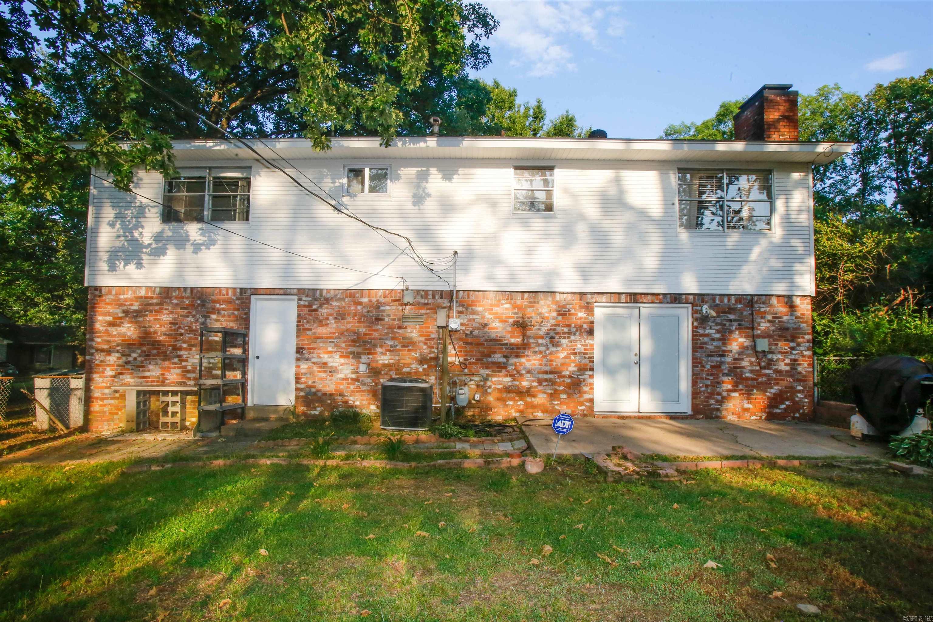 Breckenridge 1st - Residential Lease