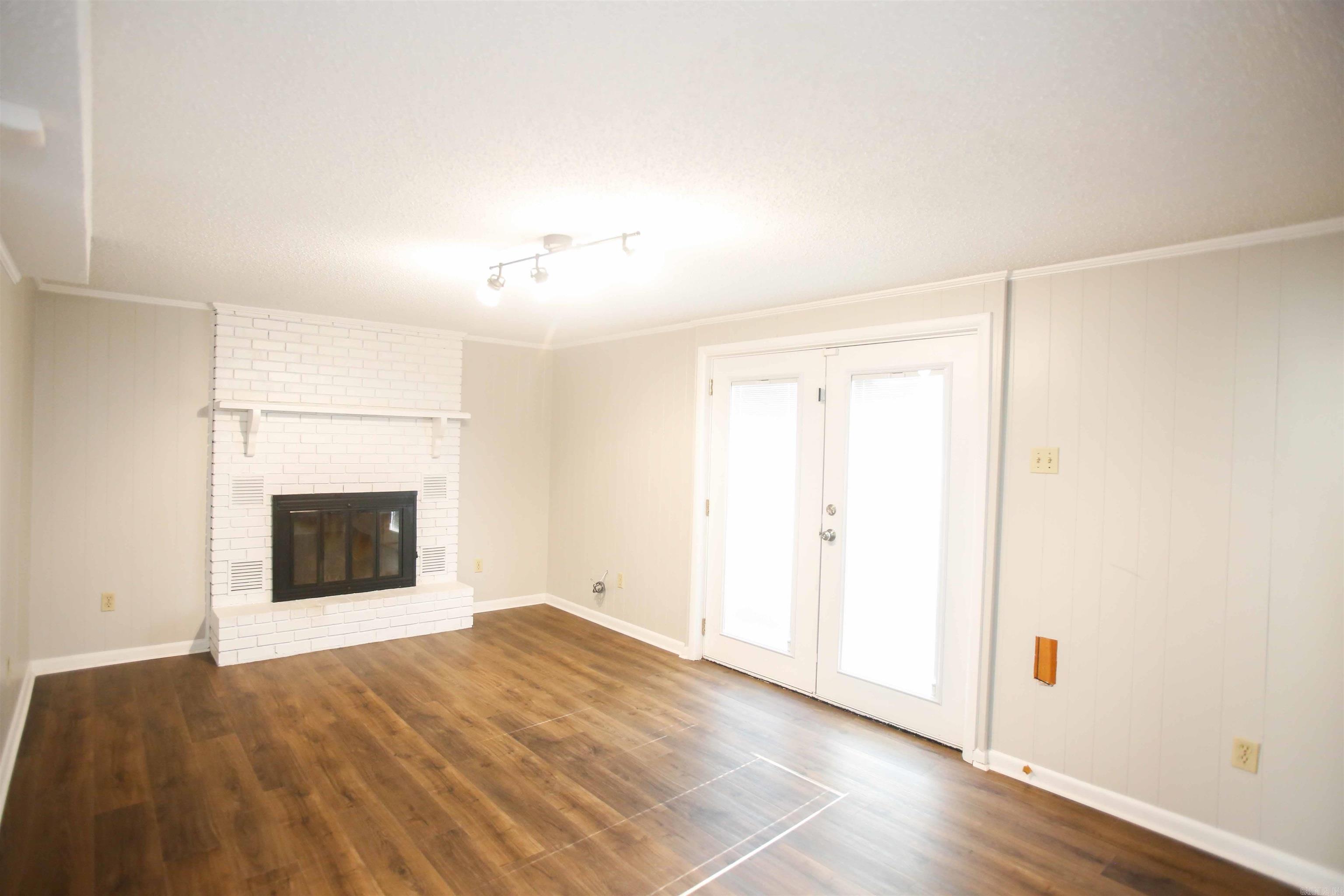 Breckenridge 1st - Residential Lease