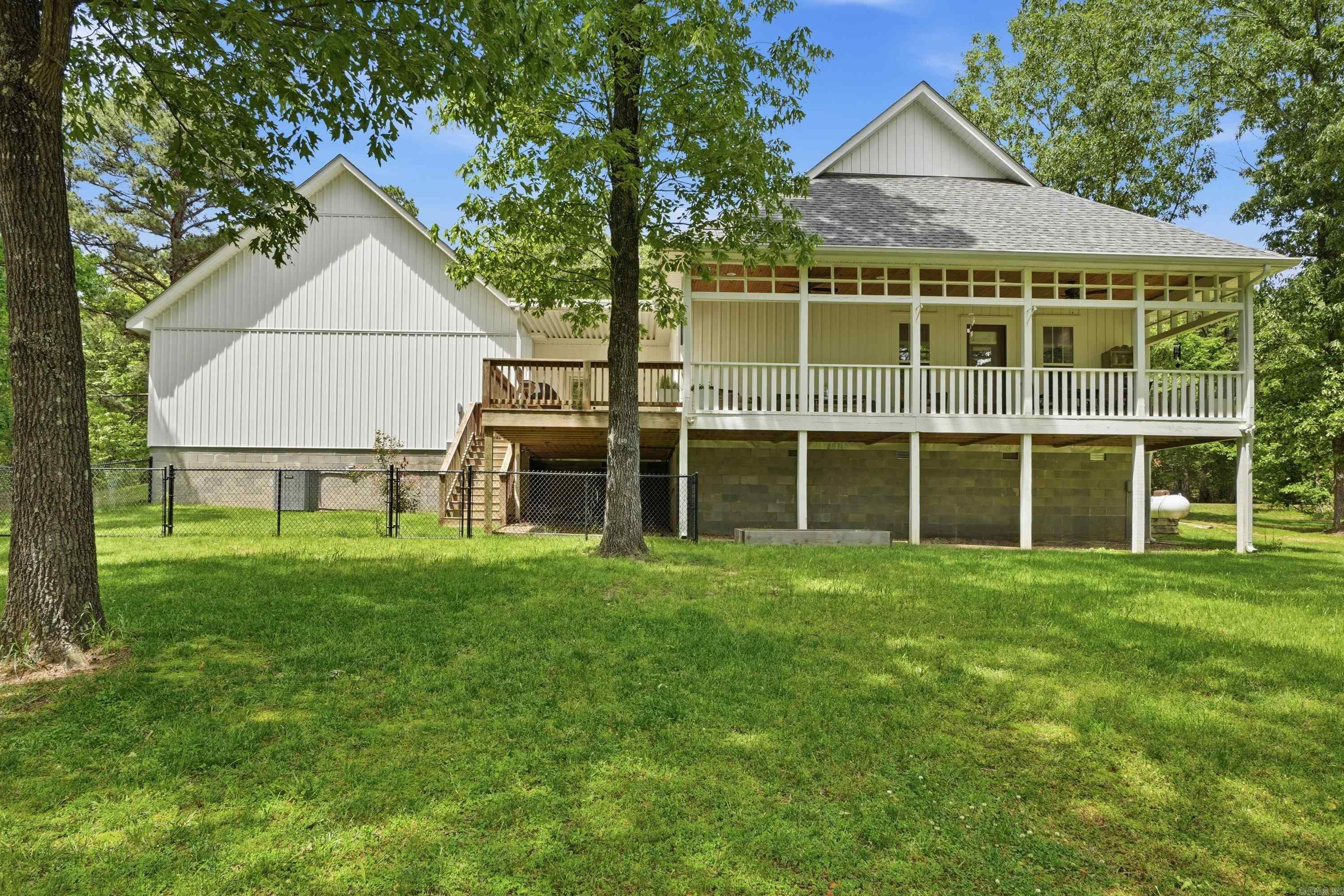 MOUNTAIN RANCH - Residential