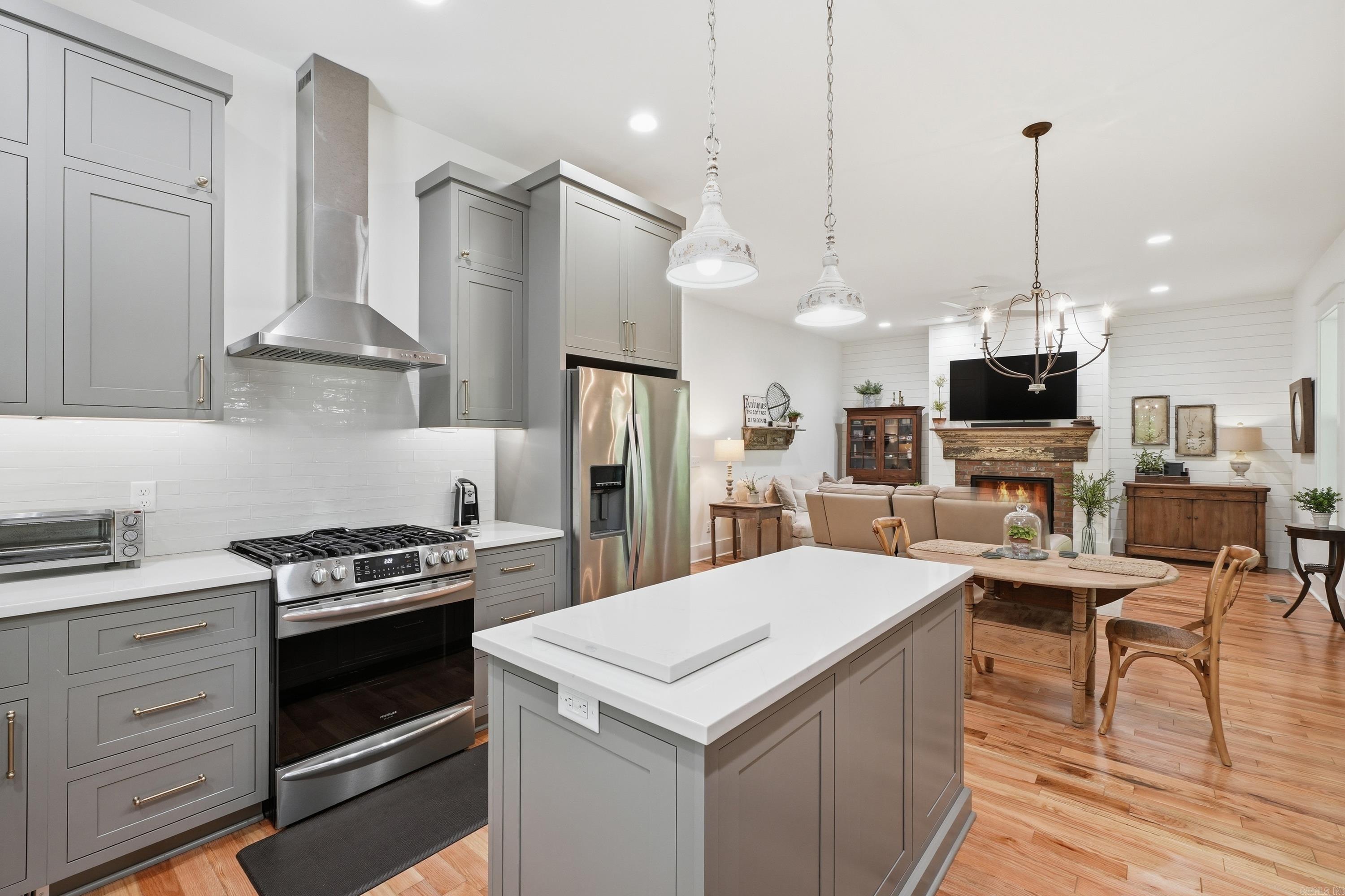 MOUNTAIN RANCH - Residential