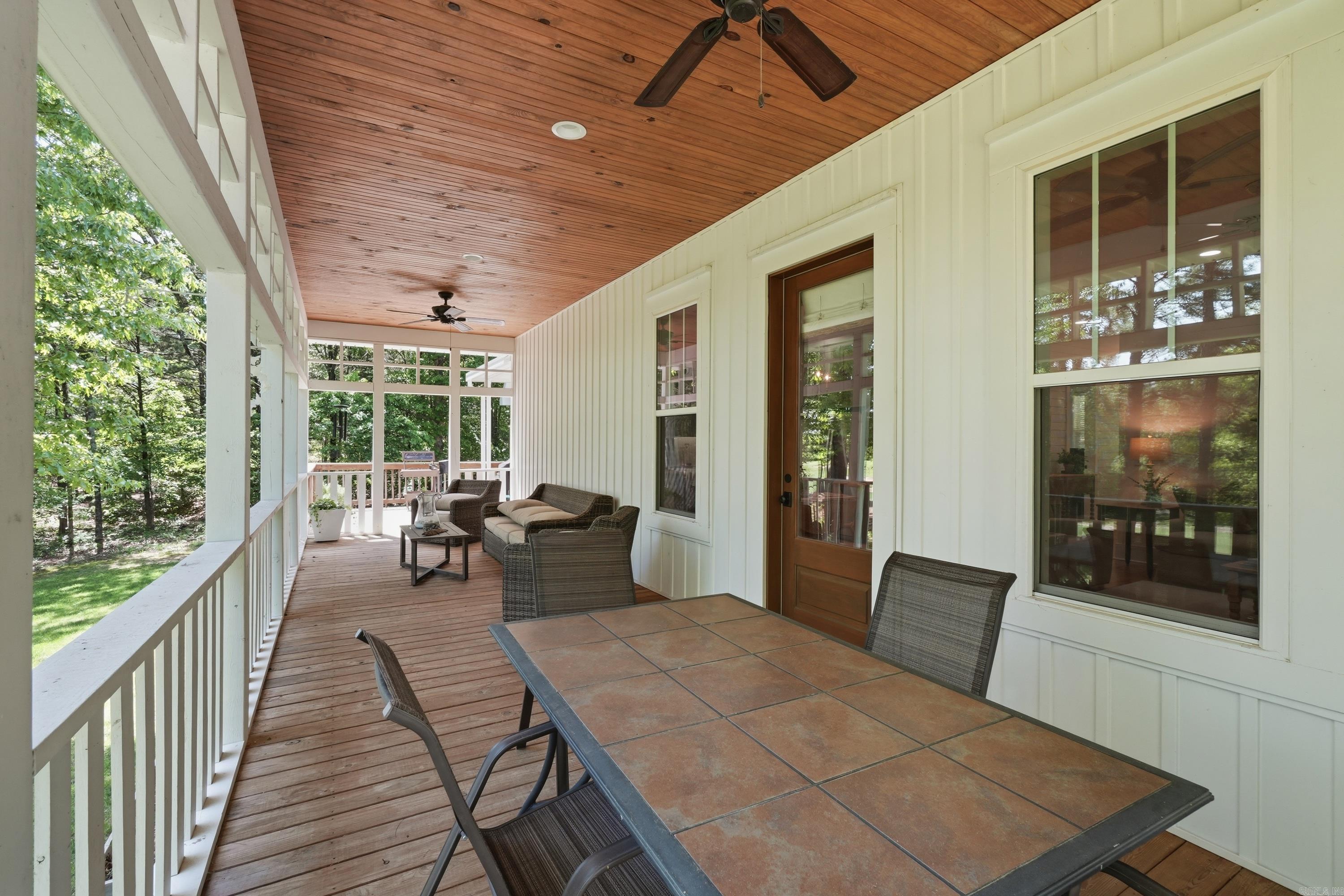 MOUNTAIN RANCH - Residential
