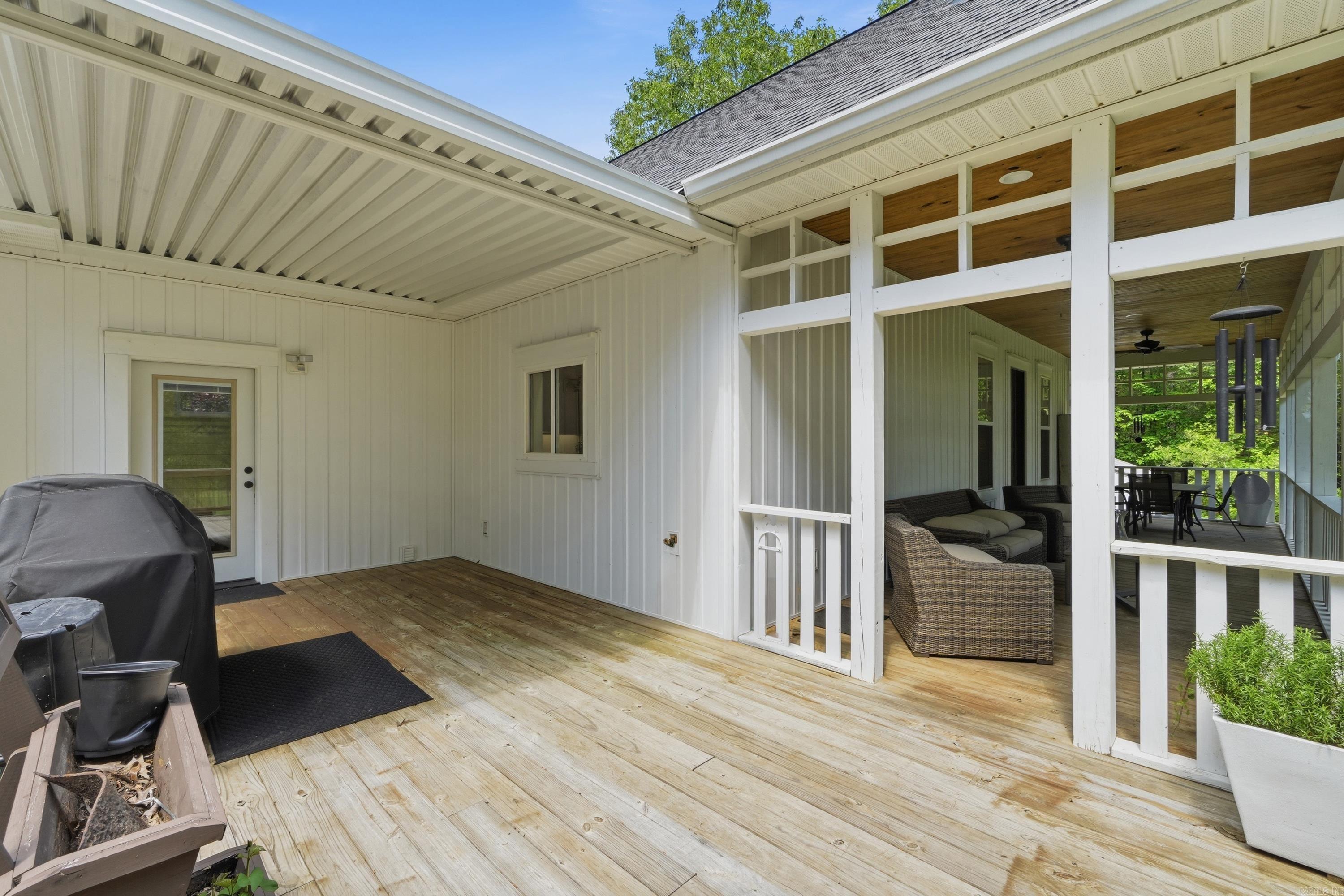 MOUNTAIN RANCH - Residential