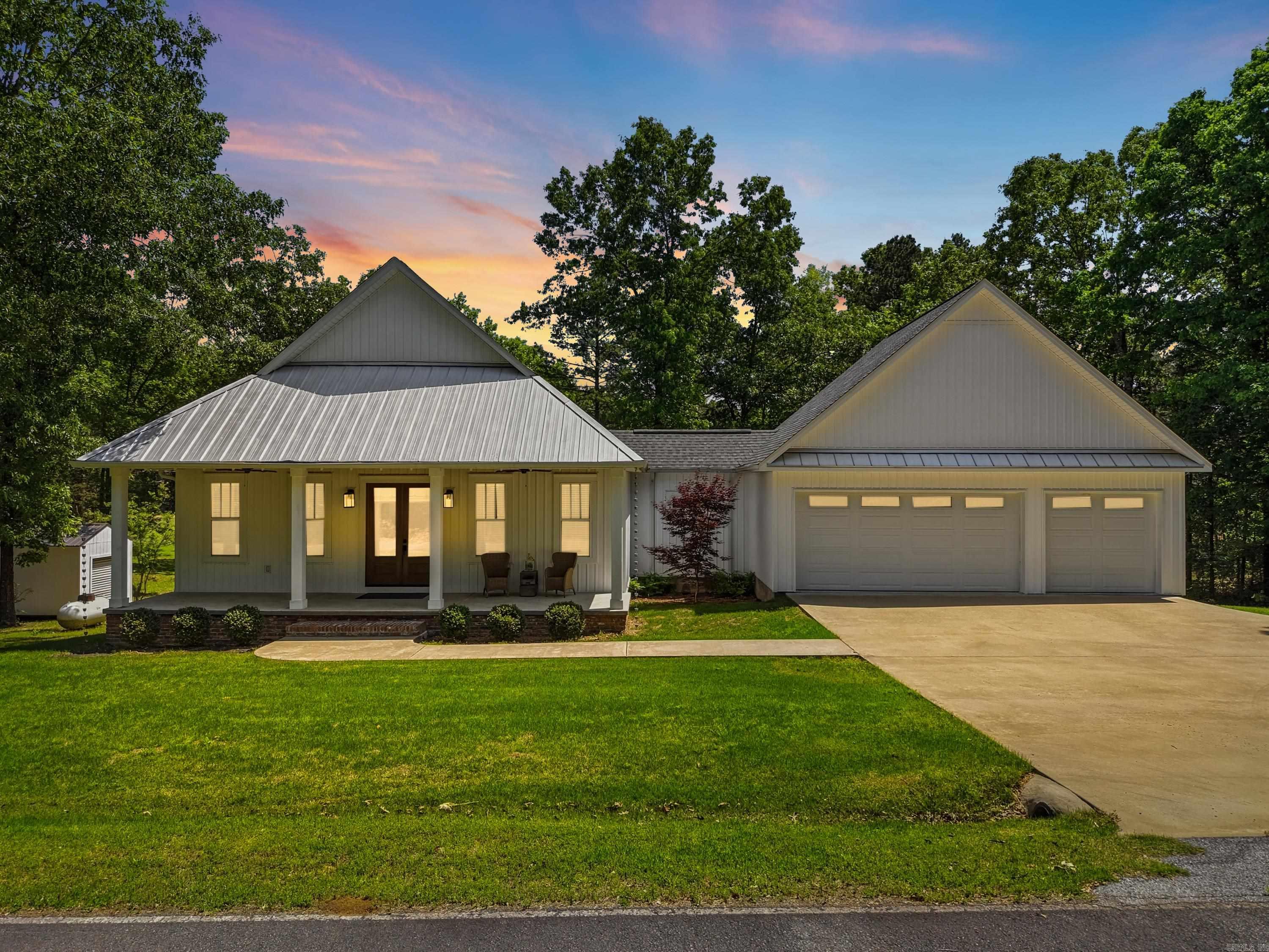 MOUNTAIN RANCH - Residential