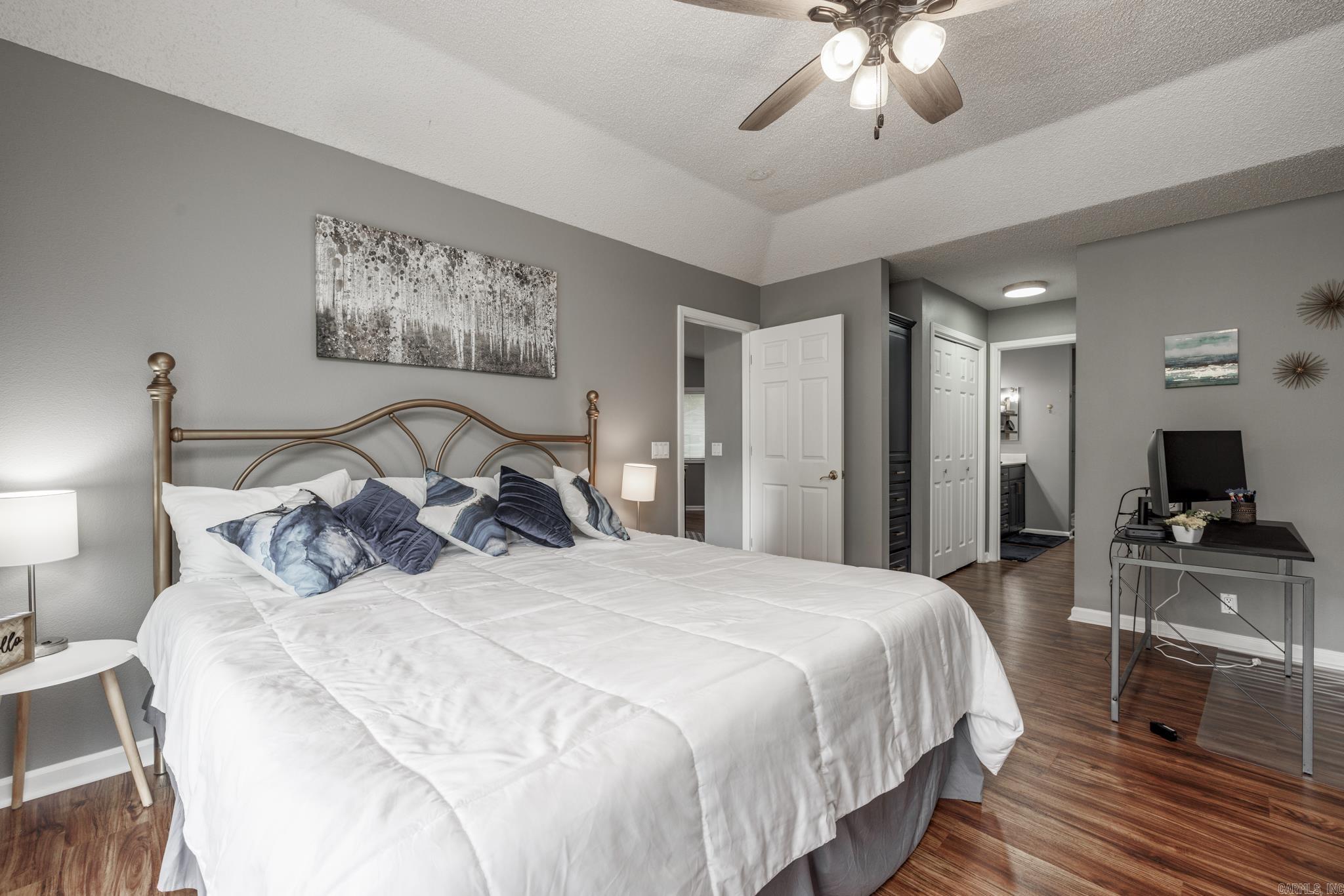 BALBOA COVE COURTS - Residential