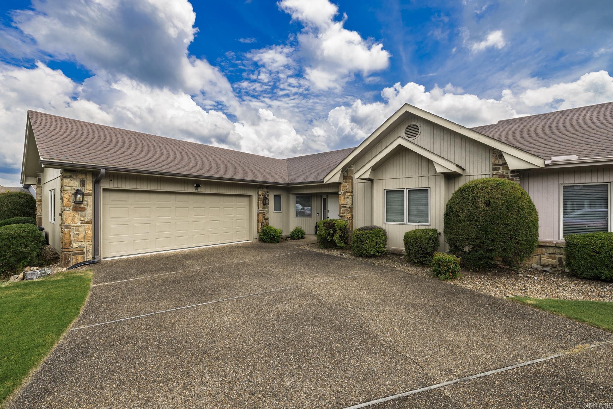 BALBOA COVE COURTS - Residential