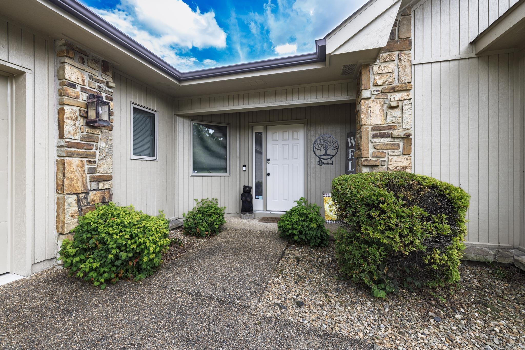 BALBOA COVE COURTS - Residential