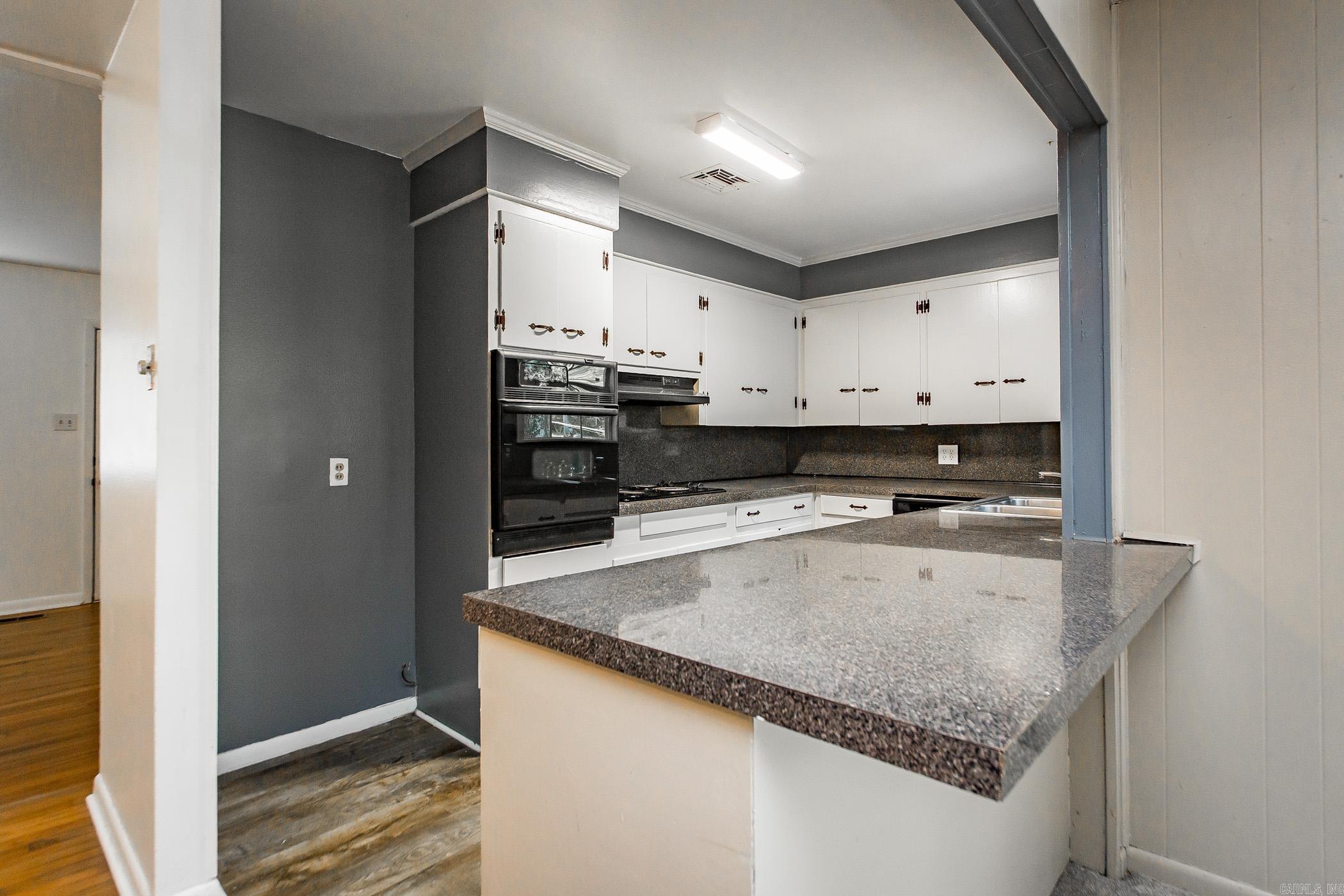 MARYLAND TERRACE - Residential