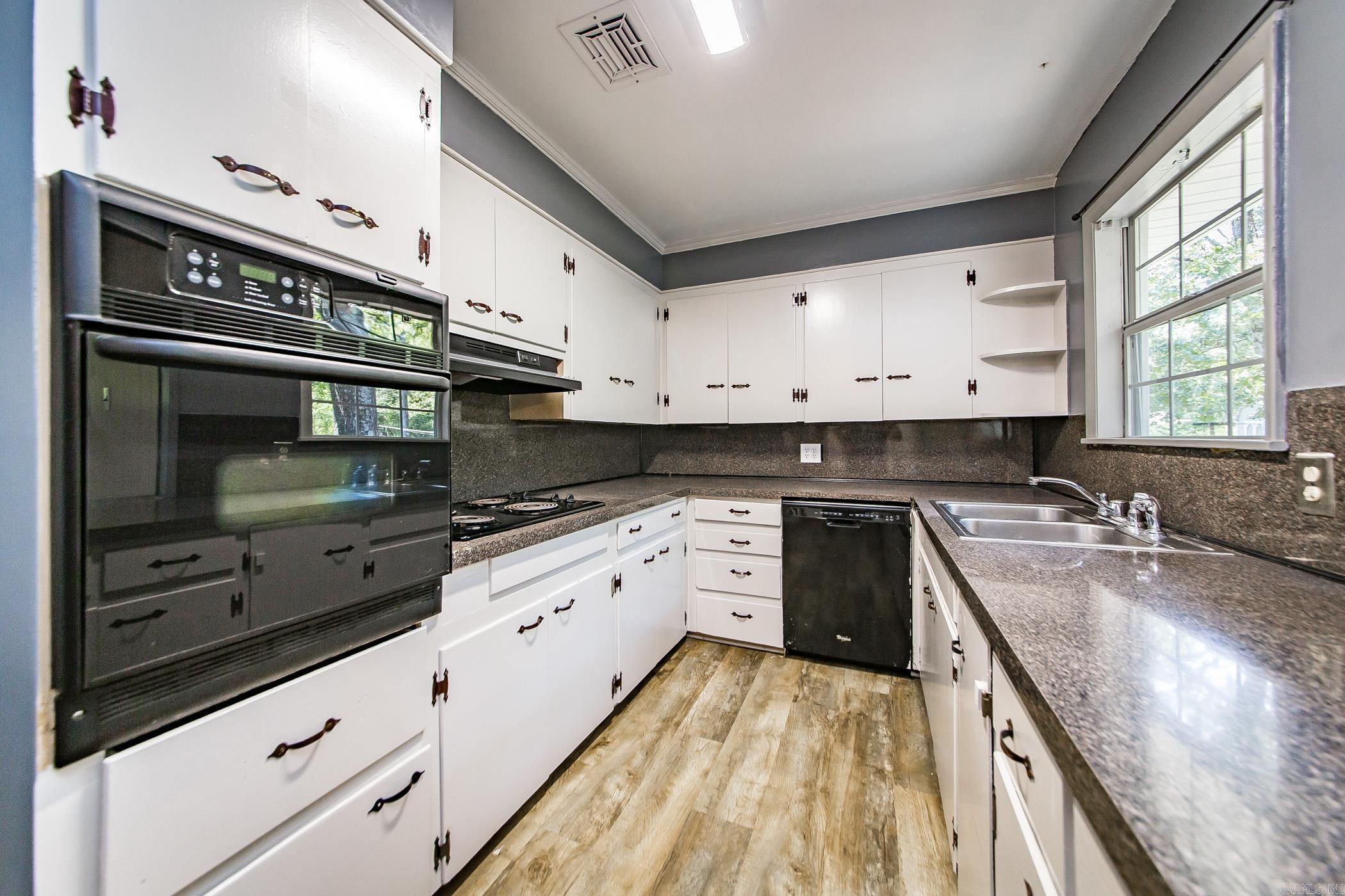 MARYLAND TERRACE - Residential