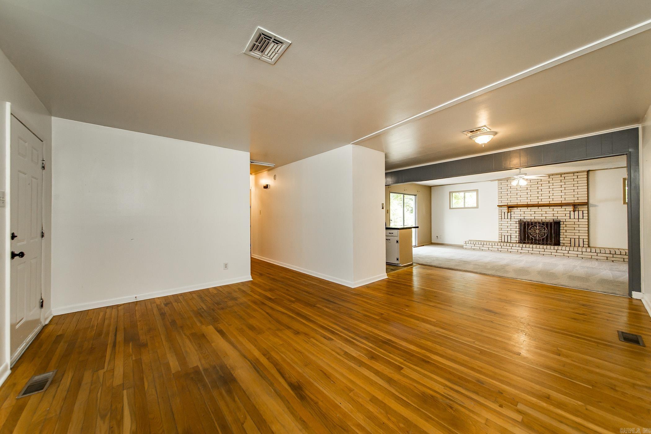 MARYLAND TERRACE - Residential