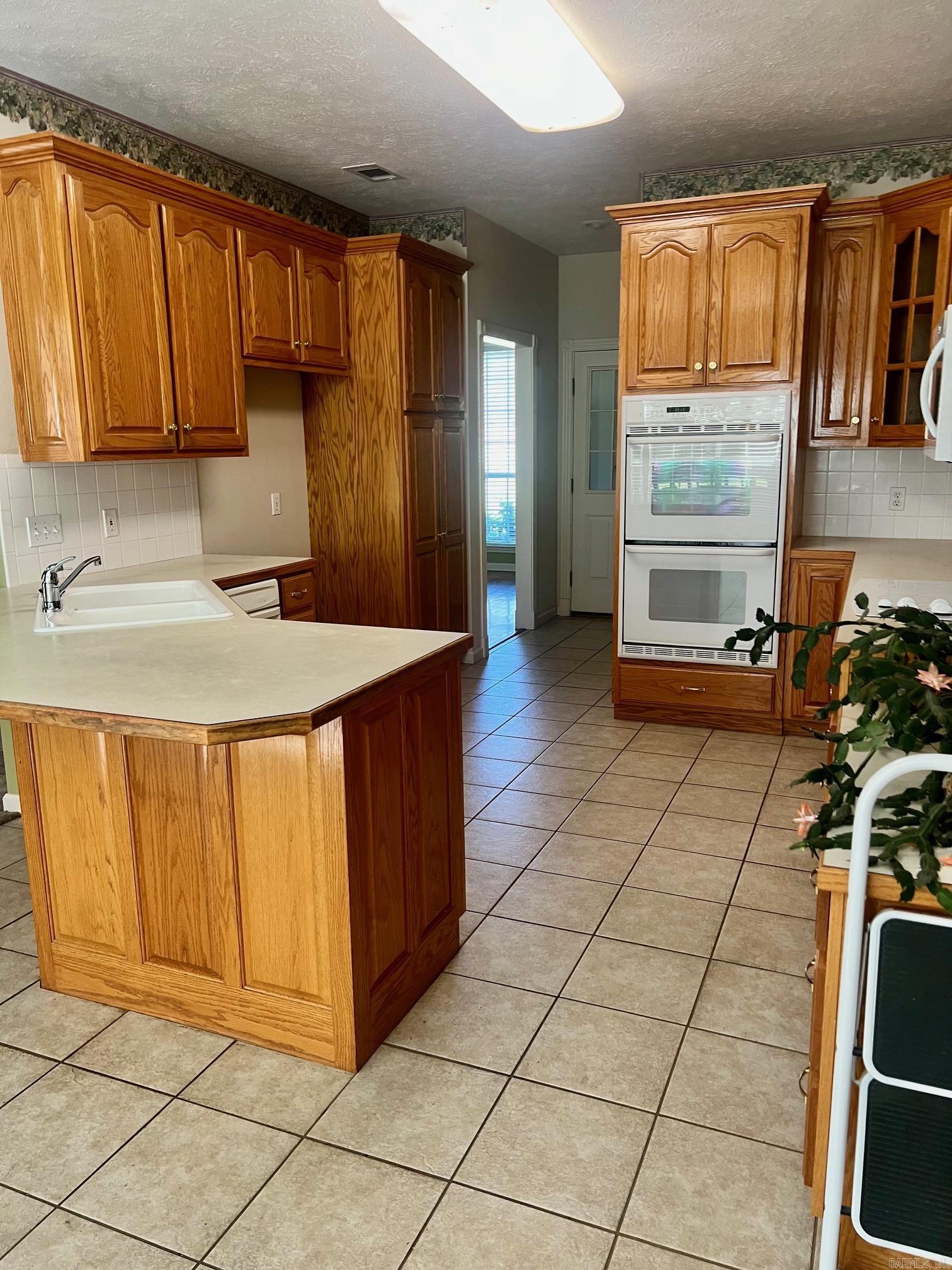 EAGLE RIDGE ESTATES - Residential