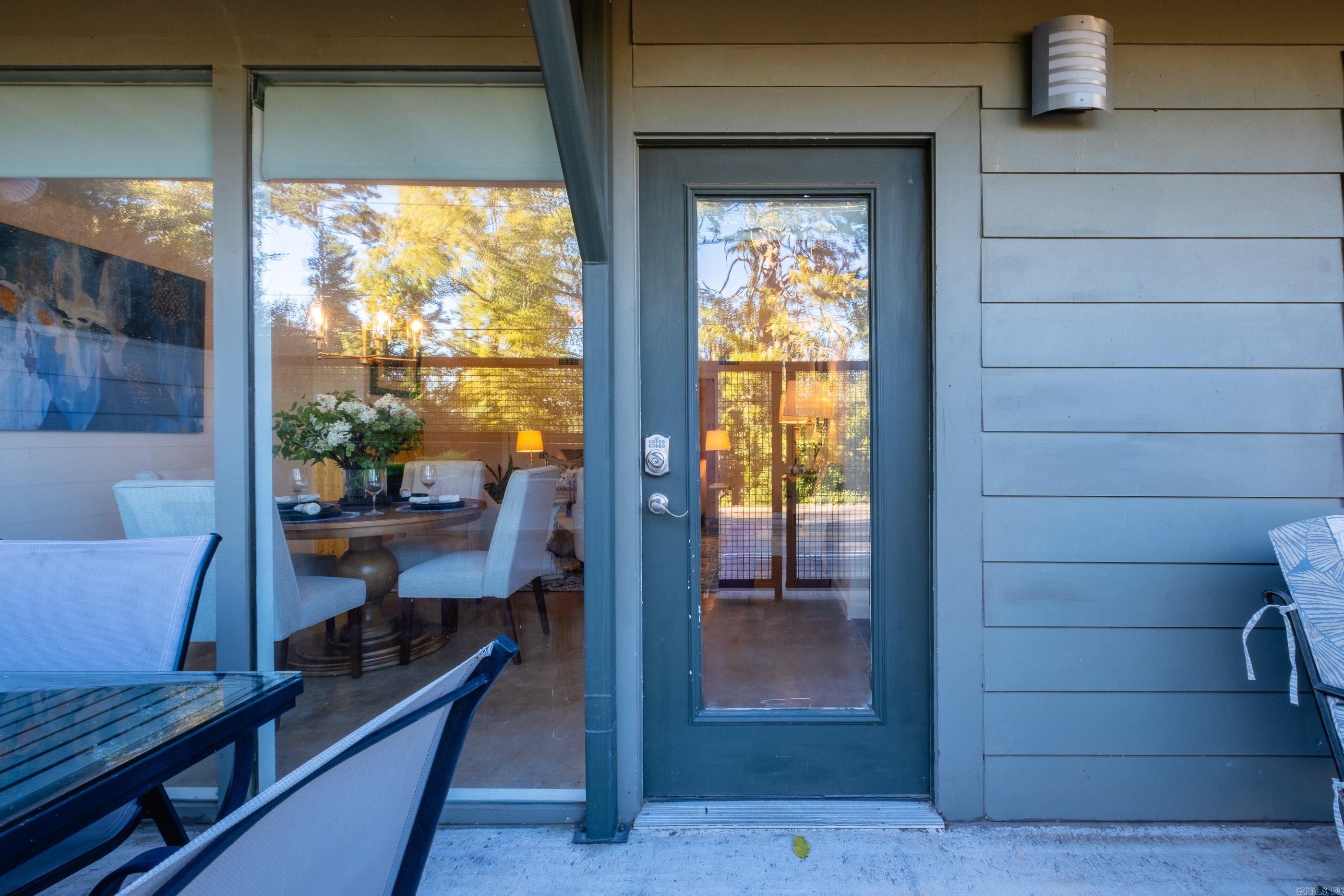 2423 KAVANAUGH HPR - Residential