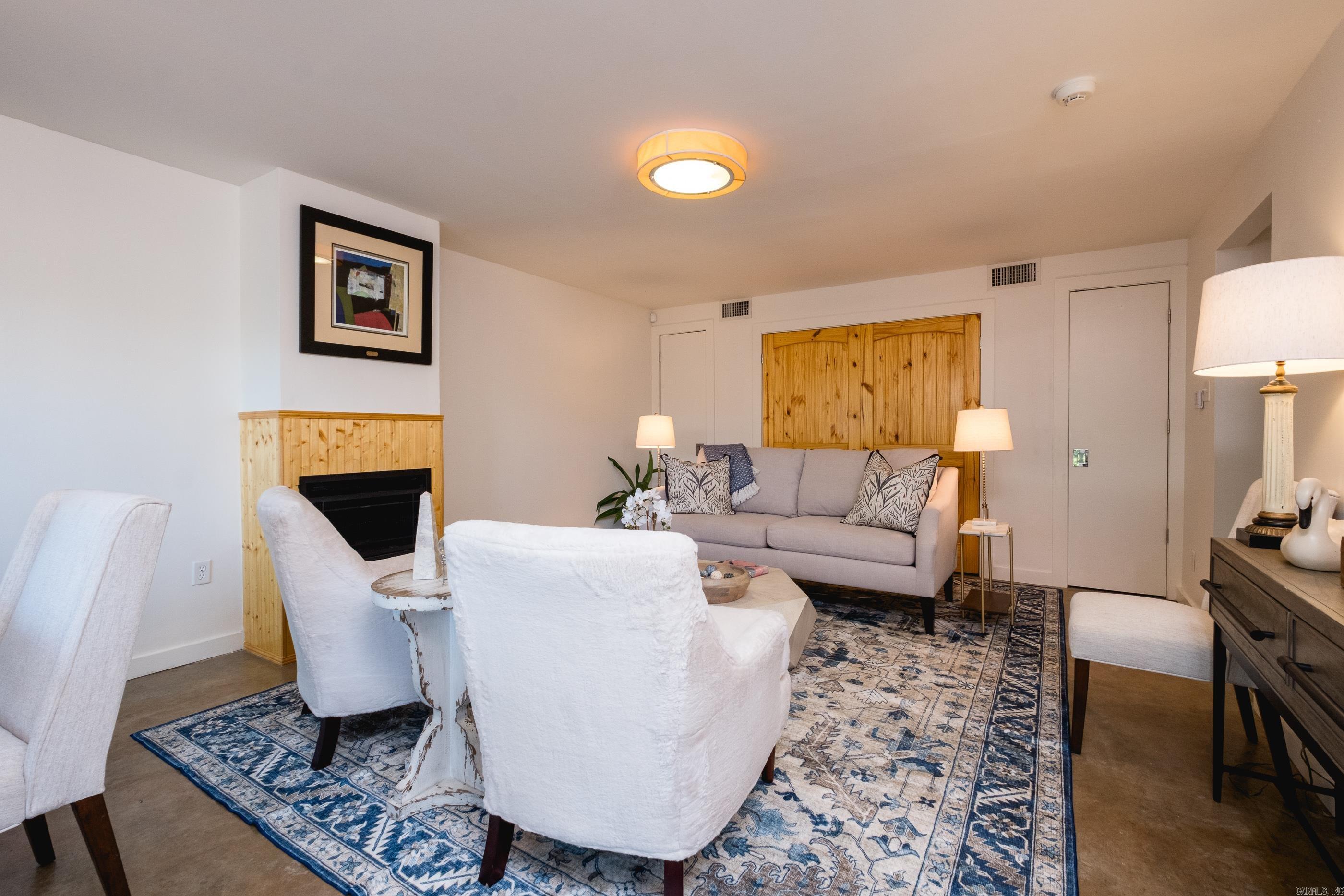 2423 KAVANAUGH HPR - Residential