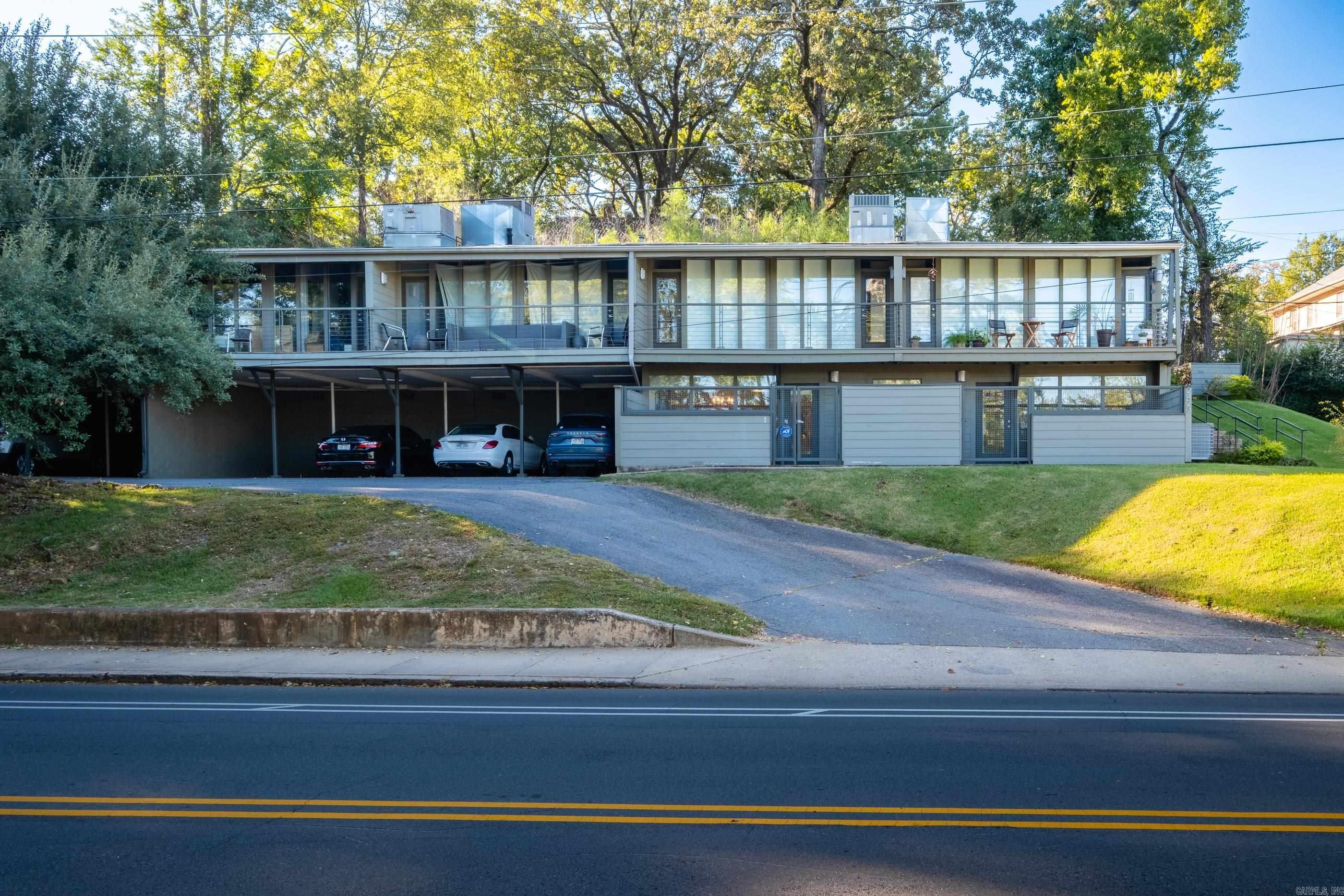 2423 KAVANAUGH HPR - Residential