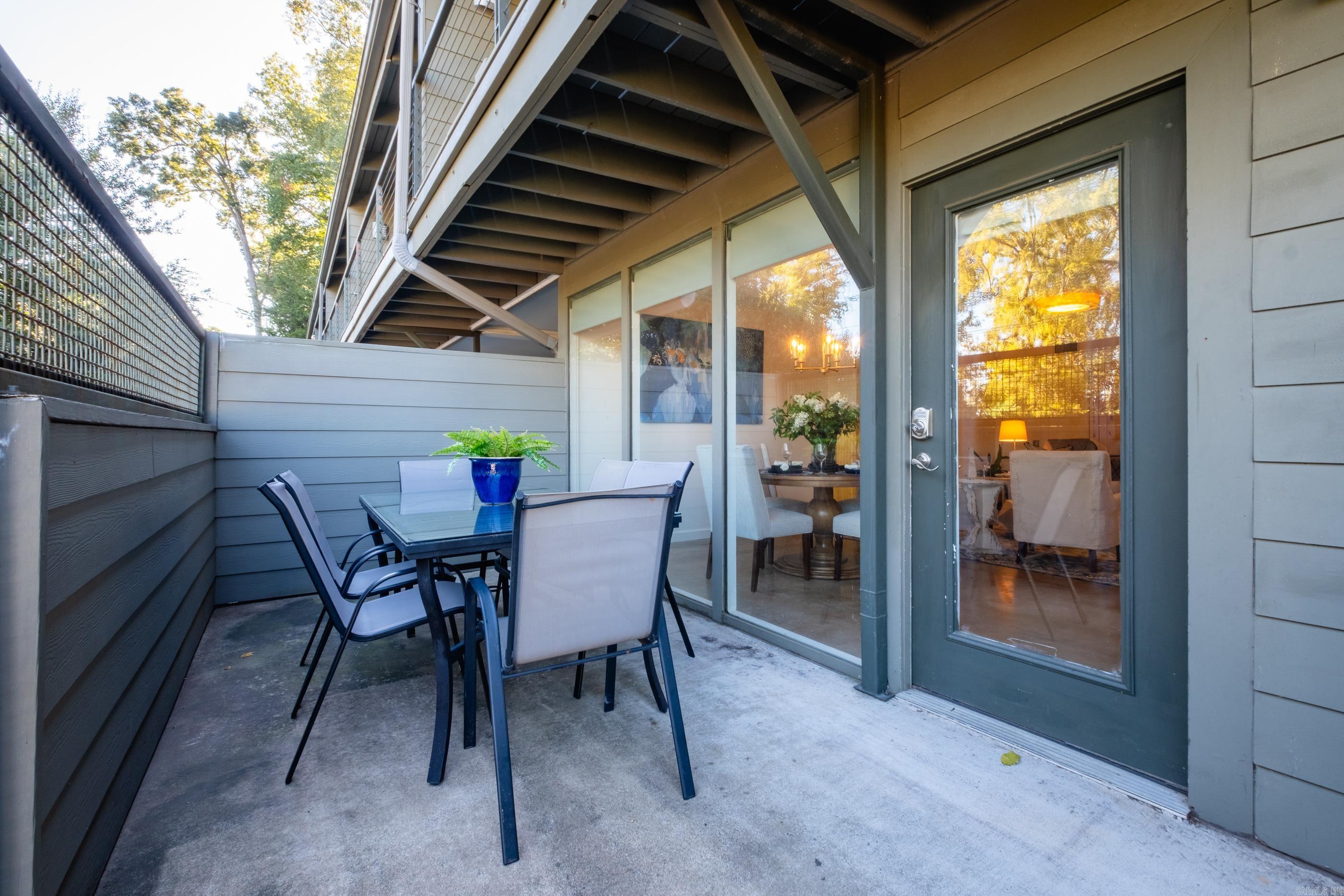 2423 KAVANAUGH HPR - Residential