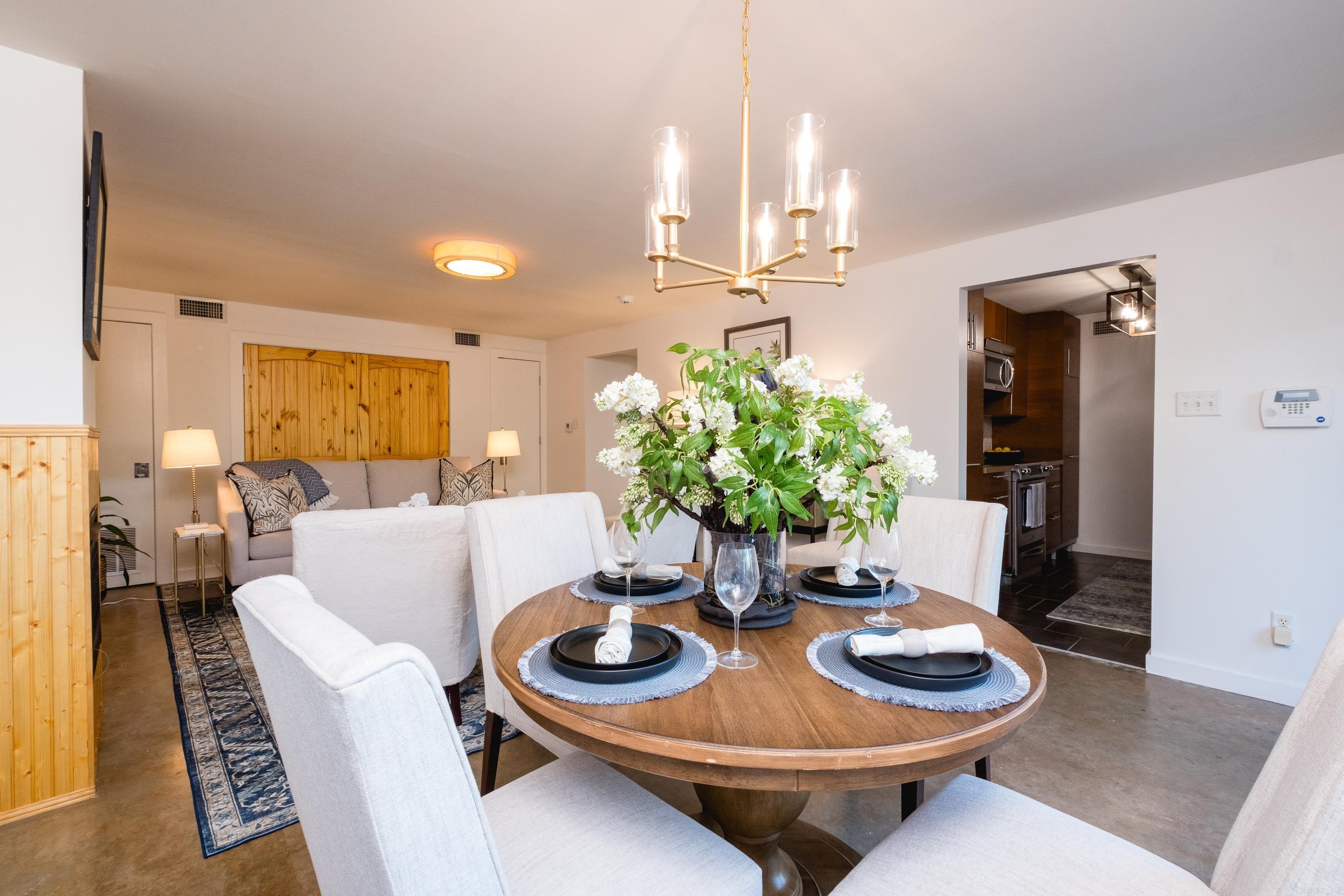 2423 KAVANAUGH HPR - Residential
