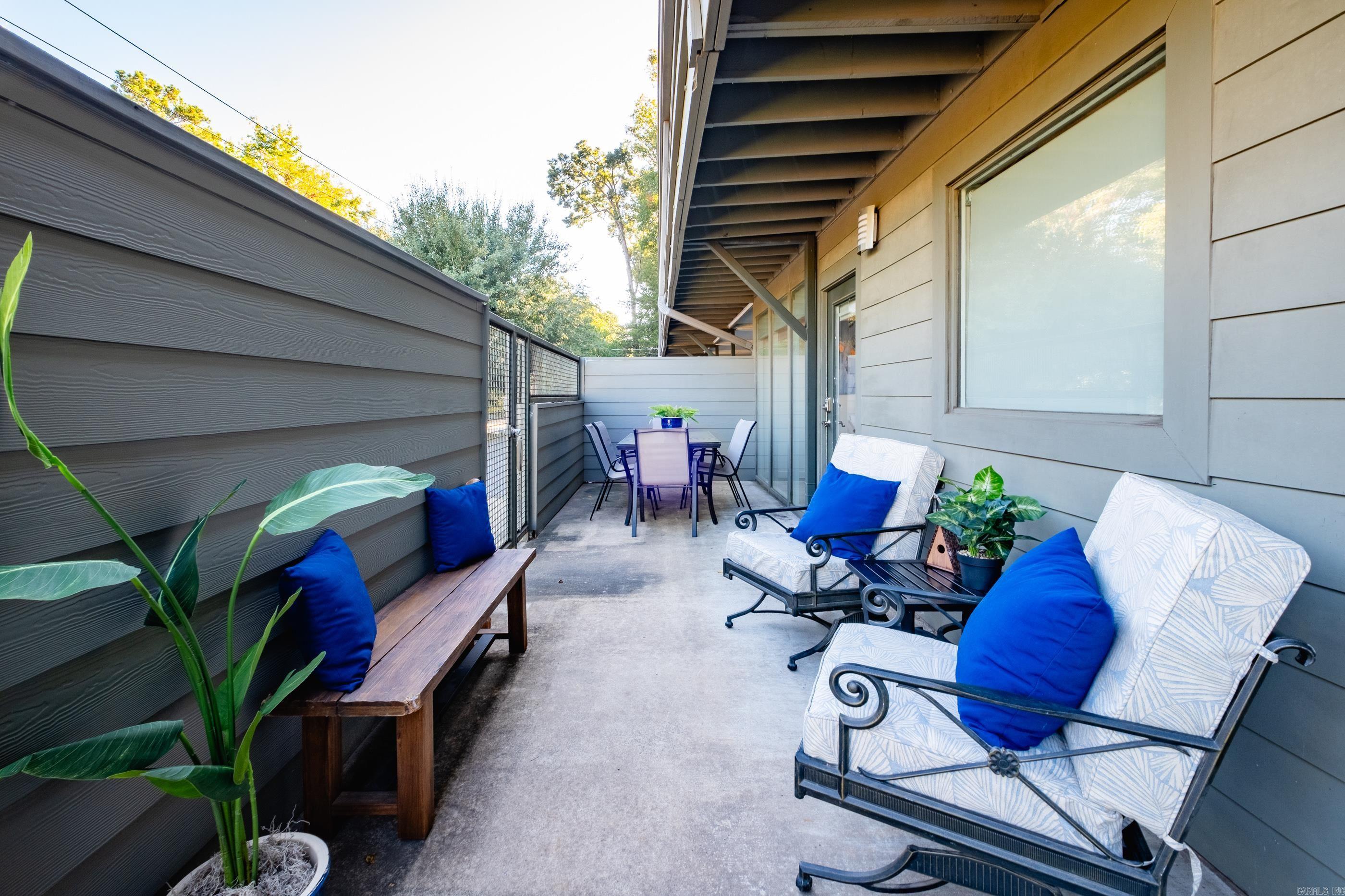 2423 KAVANAUGH HPR - Residential