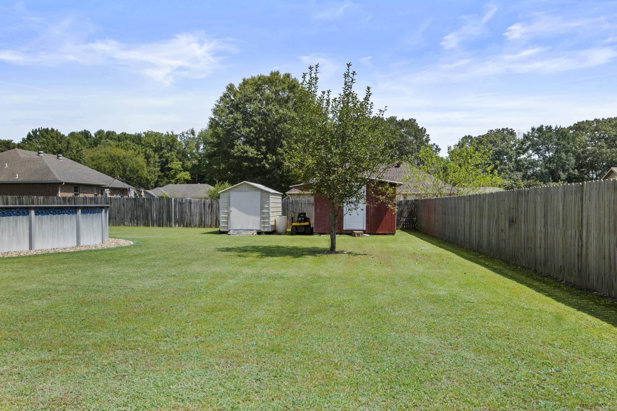 COUNTRY MEADOWS S/D - Residential