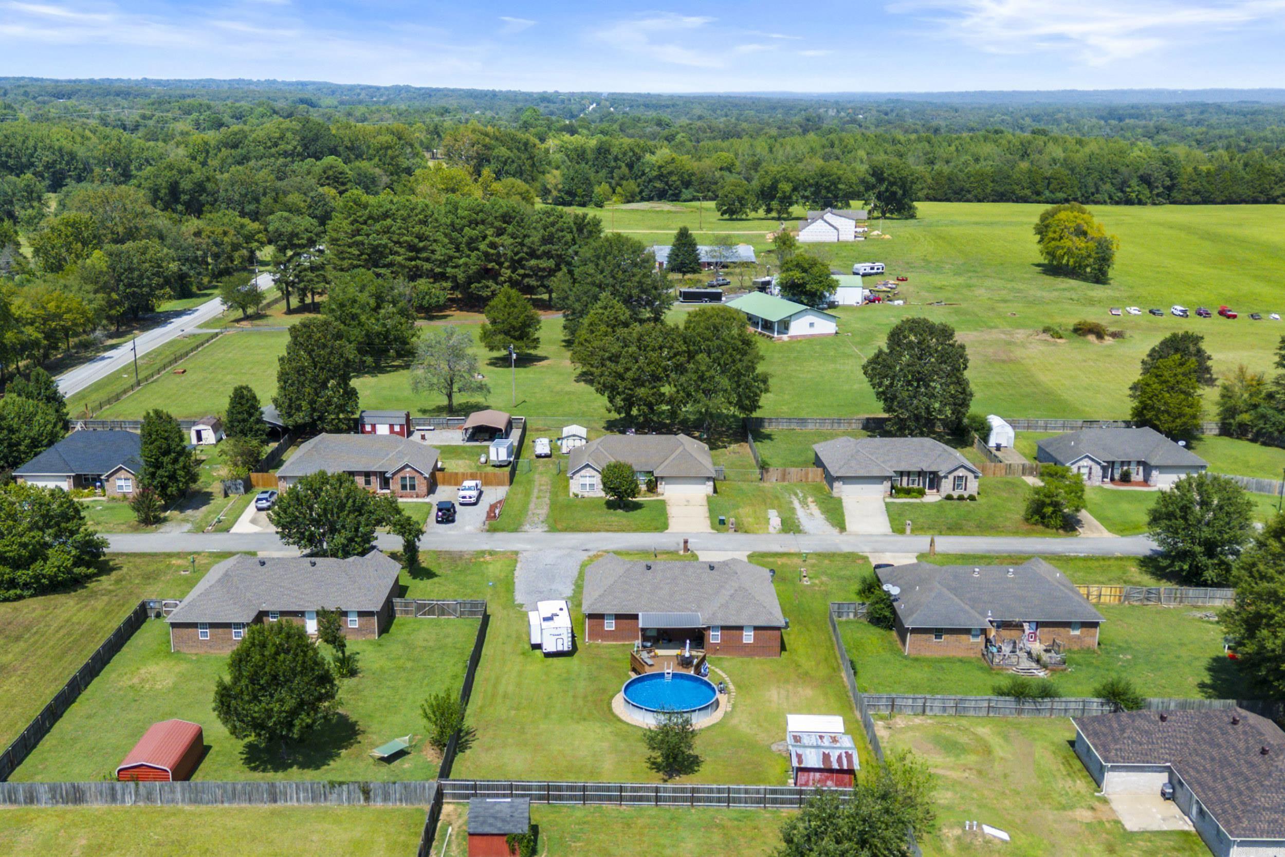 COUNTRY MEADOWS S/D - Residential