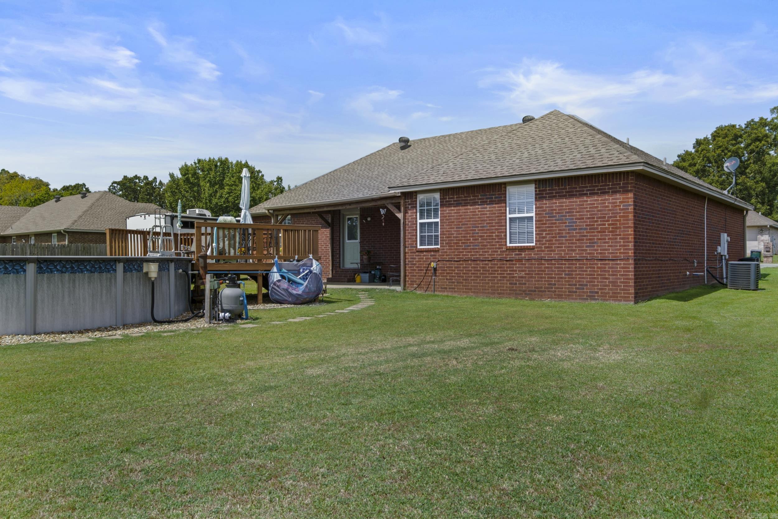 COUNTRY MEADOWS S/D - Residential