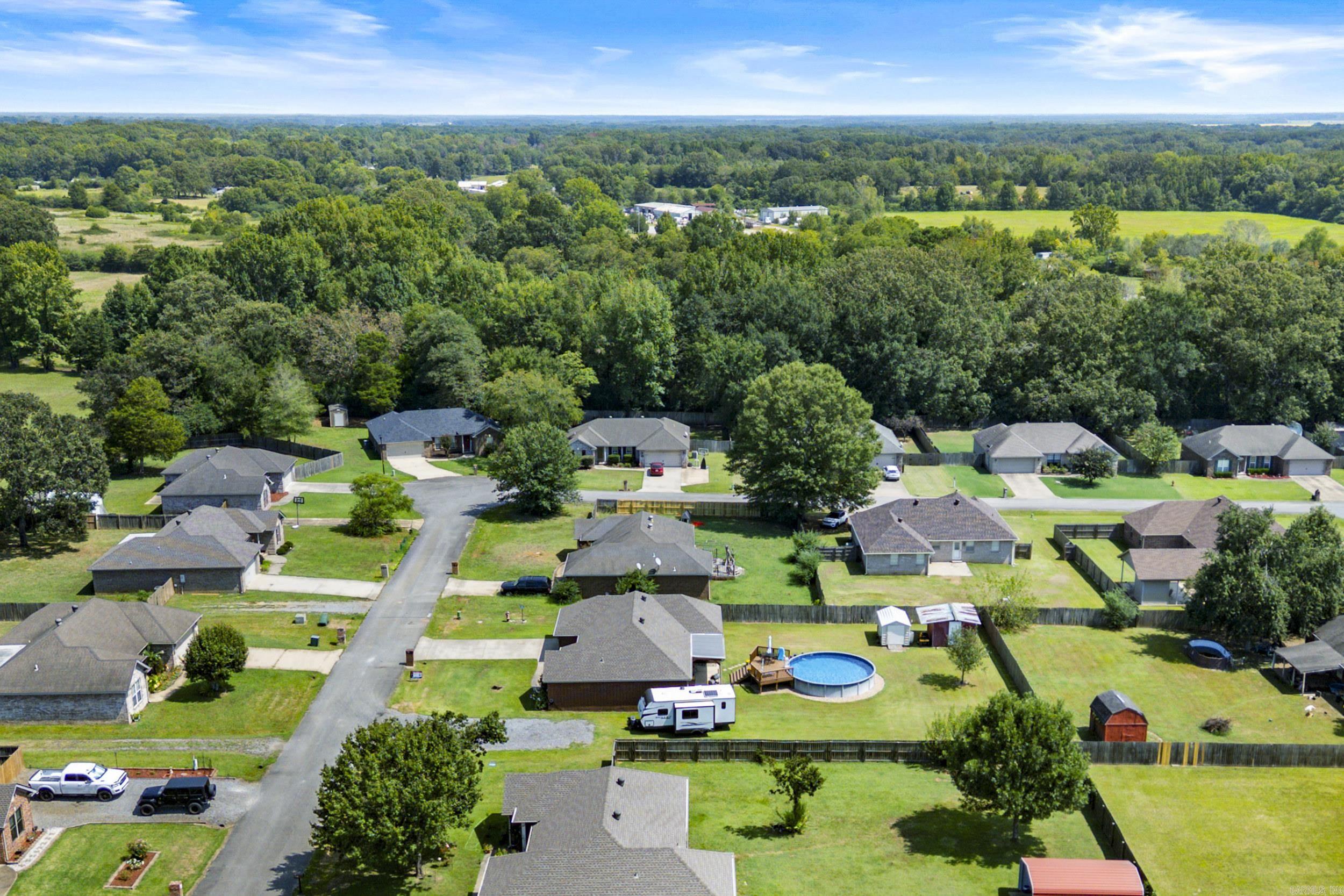 COUNTRY MEADOWS S/D - Residential