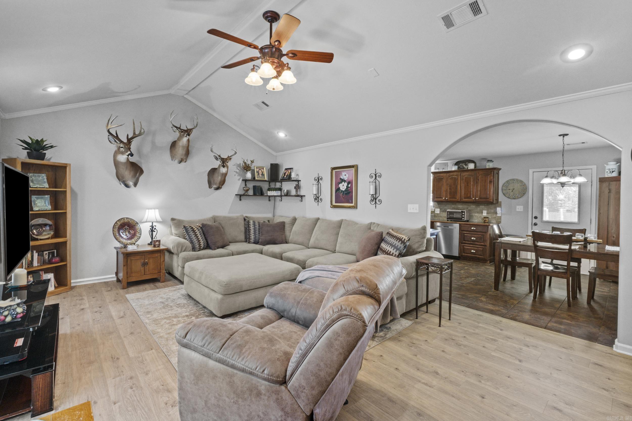 COUNTRY MEADOWS S/D - Residential