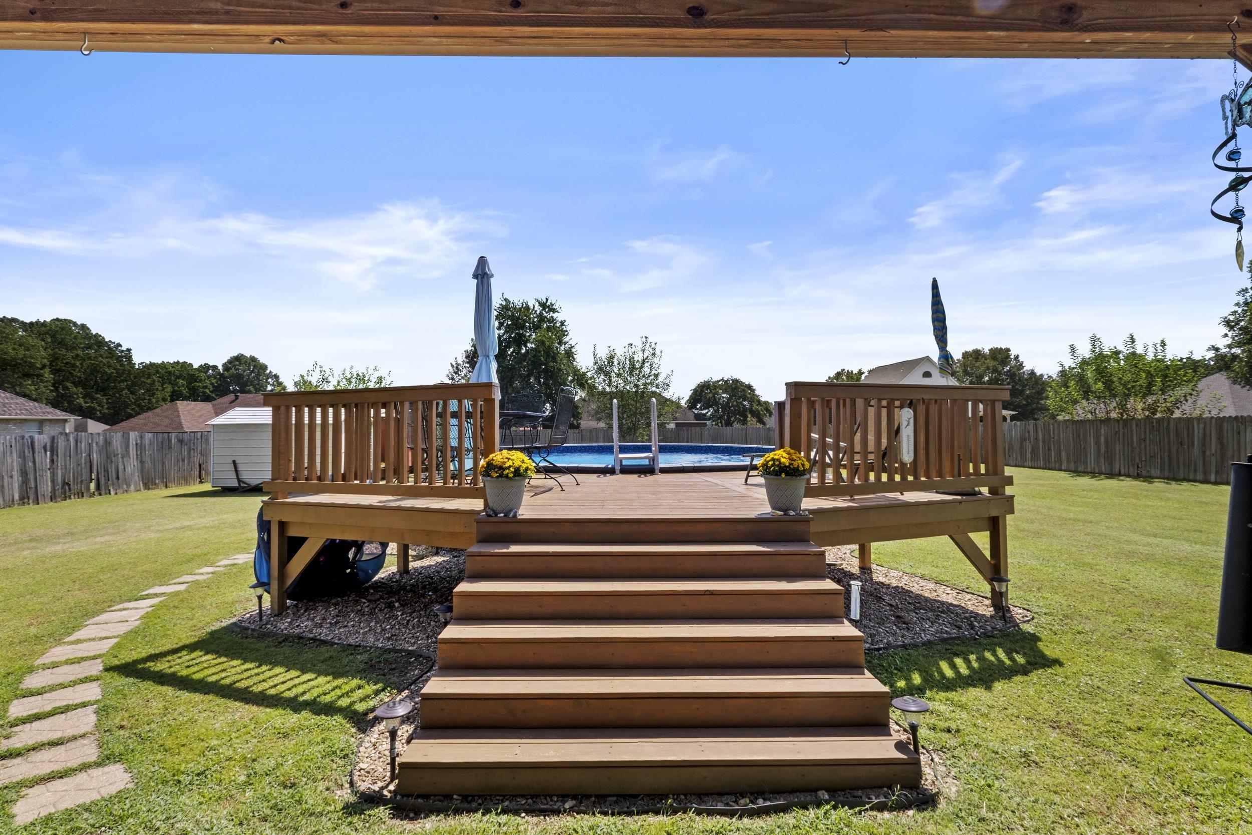 COUNTRY MEADOWS S/D - Residential