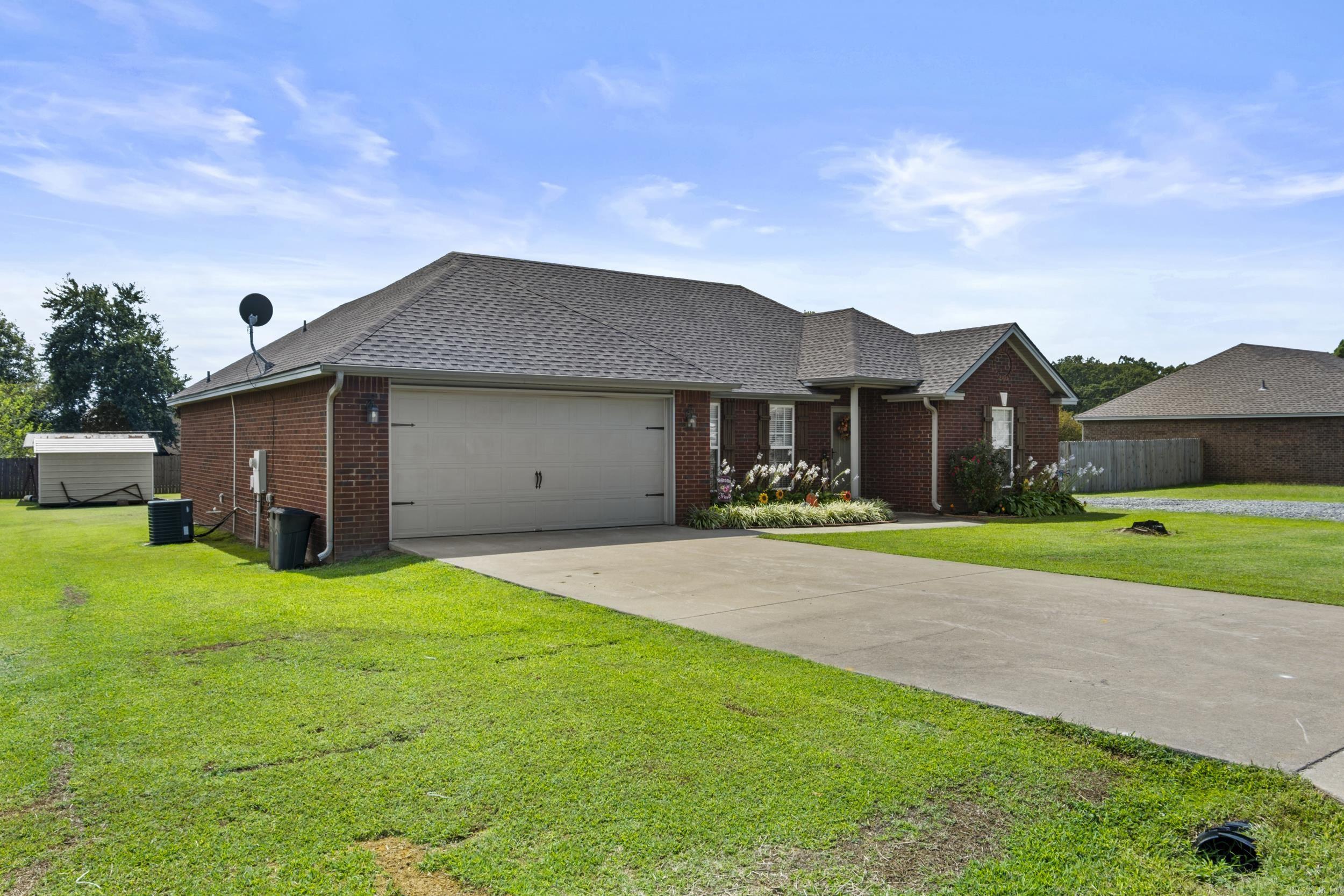 COUNTRY MEADOWS S/D - Residential