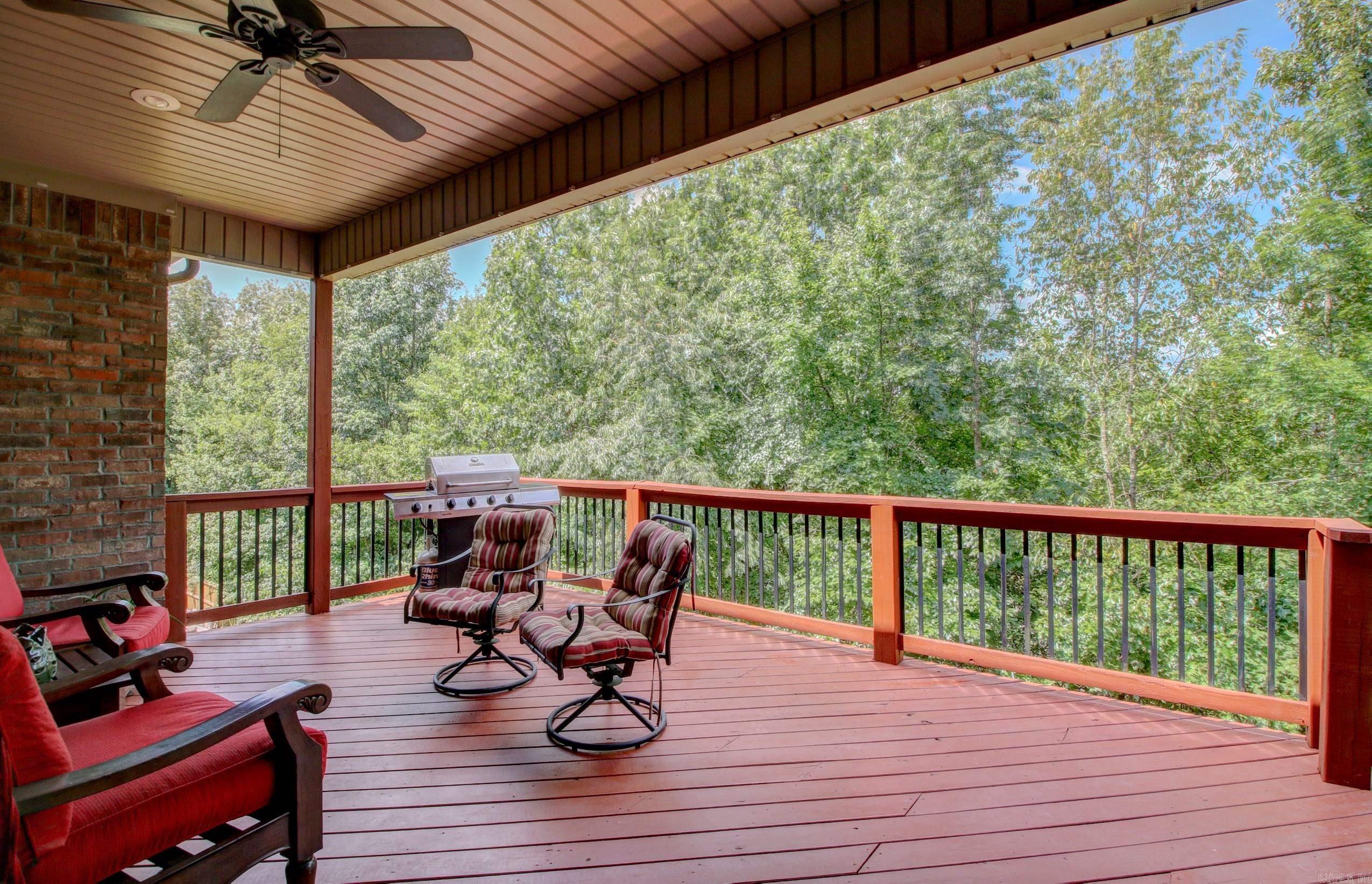 WOODLANDS EDGE - Residential