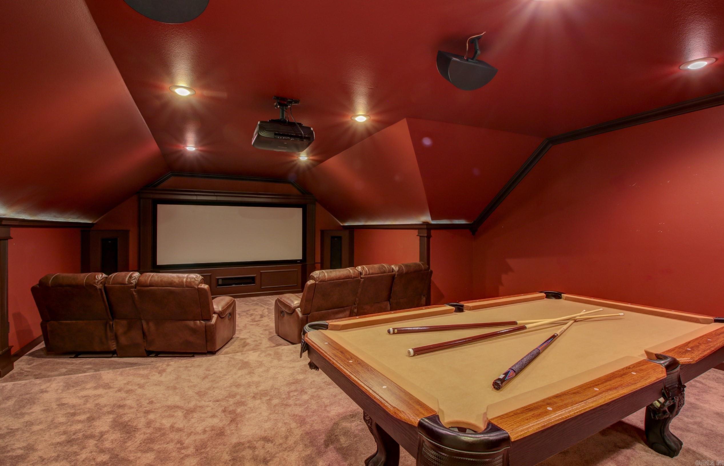 WOODLANDS EDGE - Residential