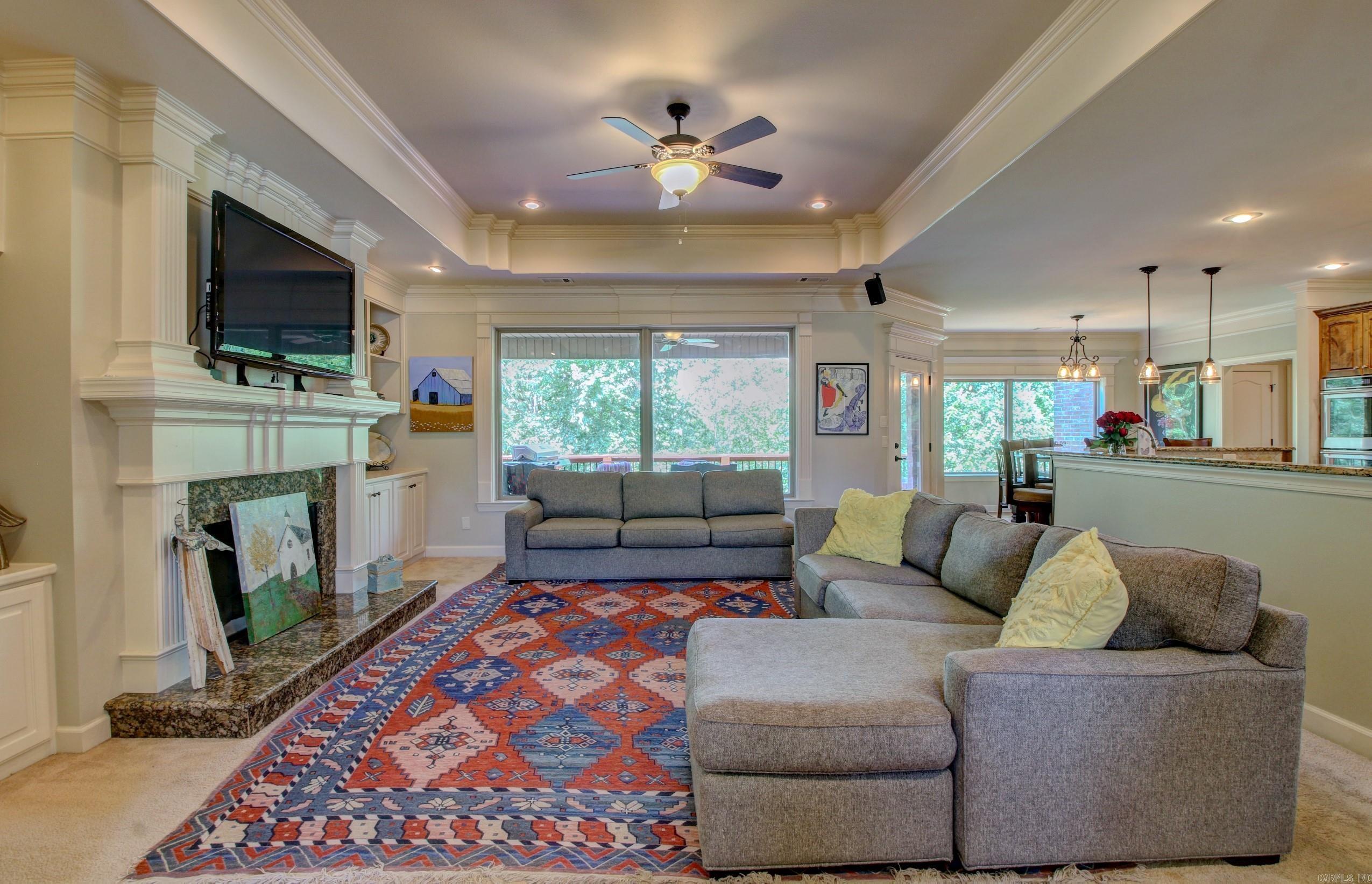 WOODLANDS EDGE - Residential