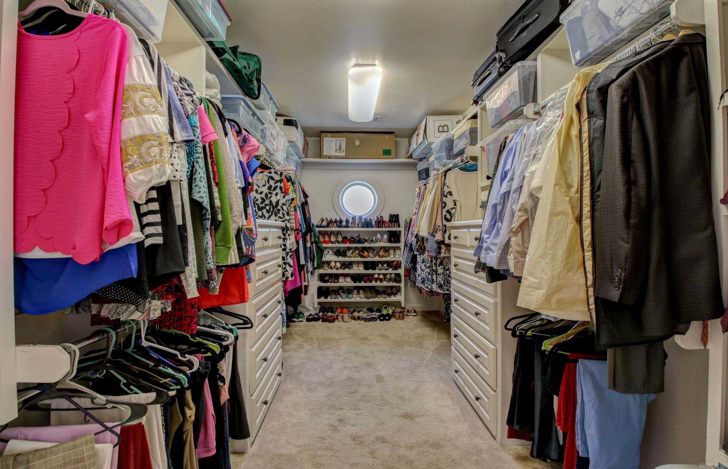 WOODLANDS EDGE - Residential