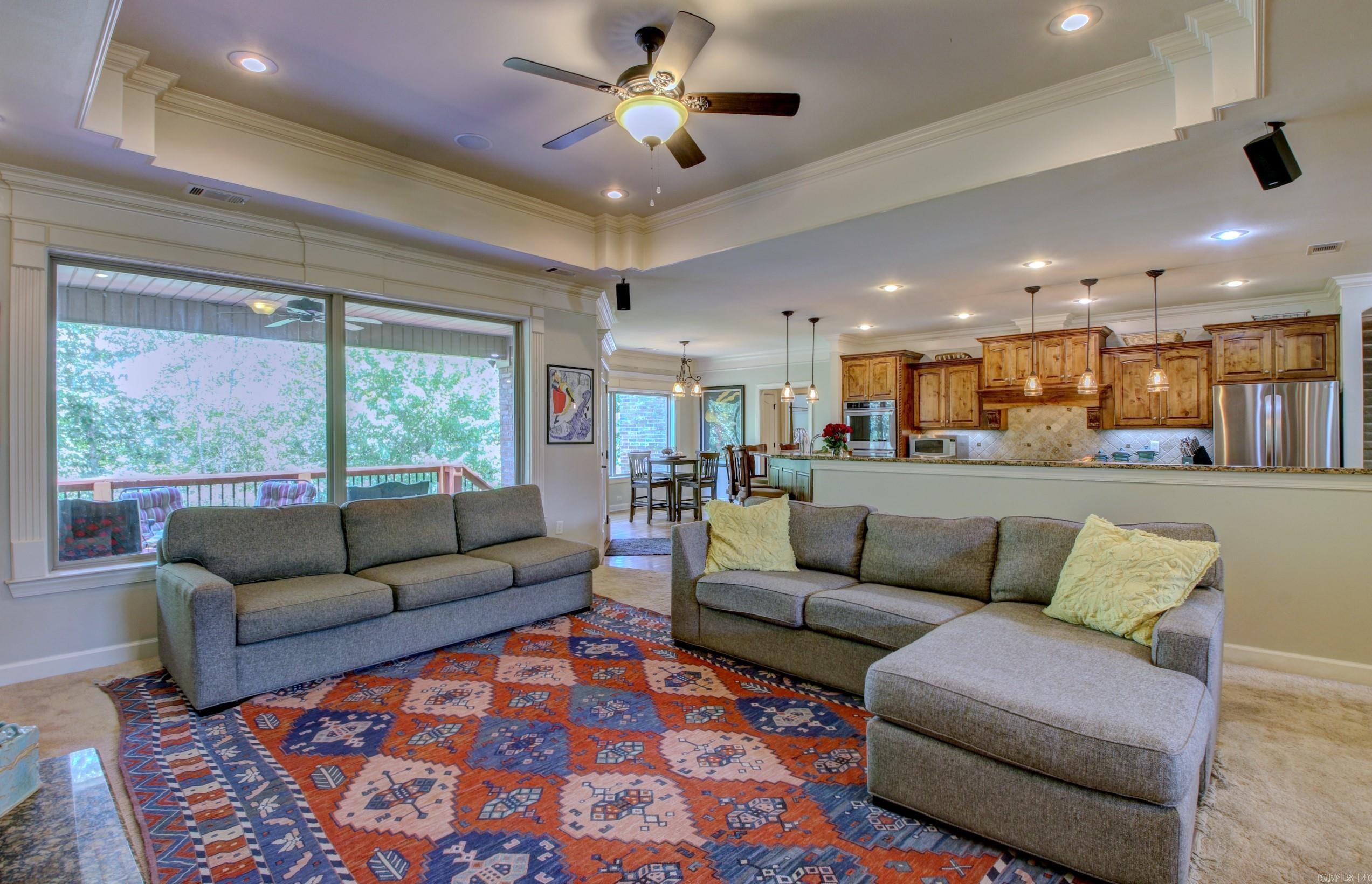 WOODLANDS EDGE - Residential