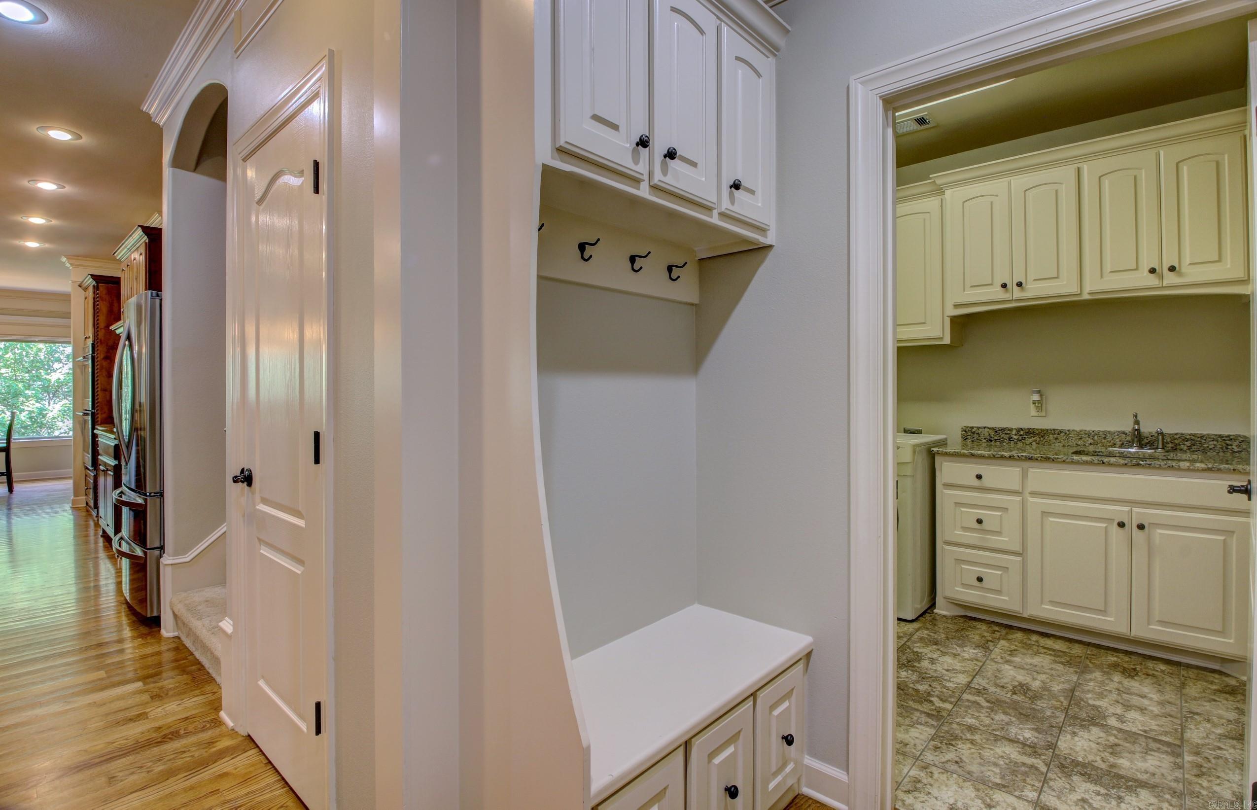 WOODLANDS EDGE - Residential