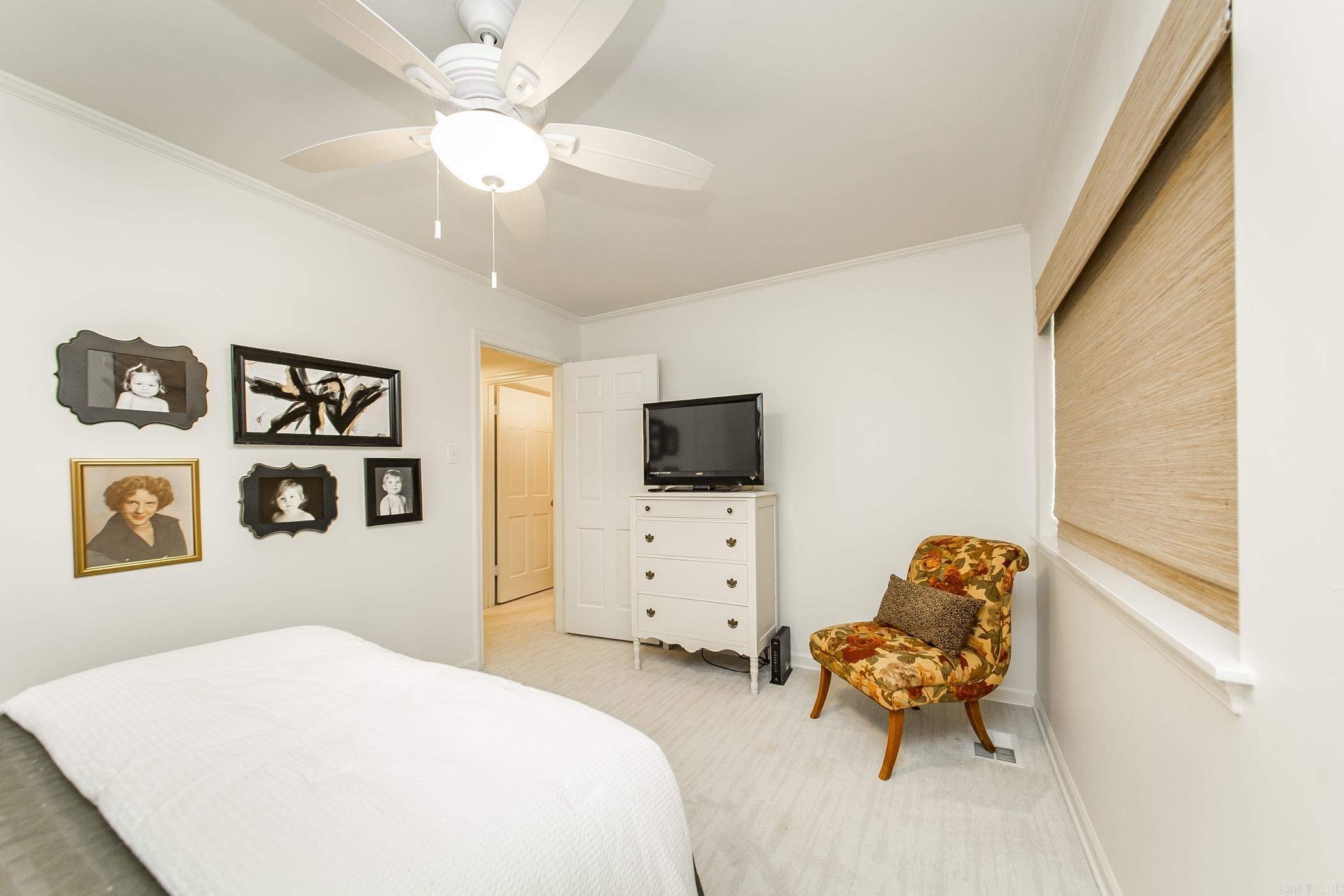 KINGSBRIDGE TWNHSE - Residential