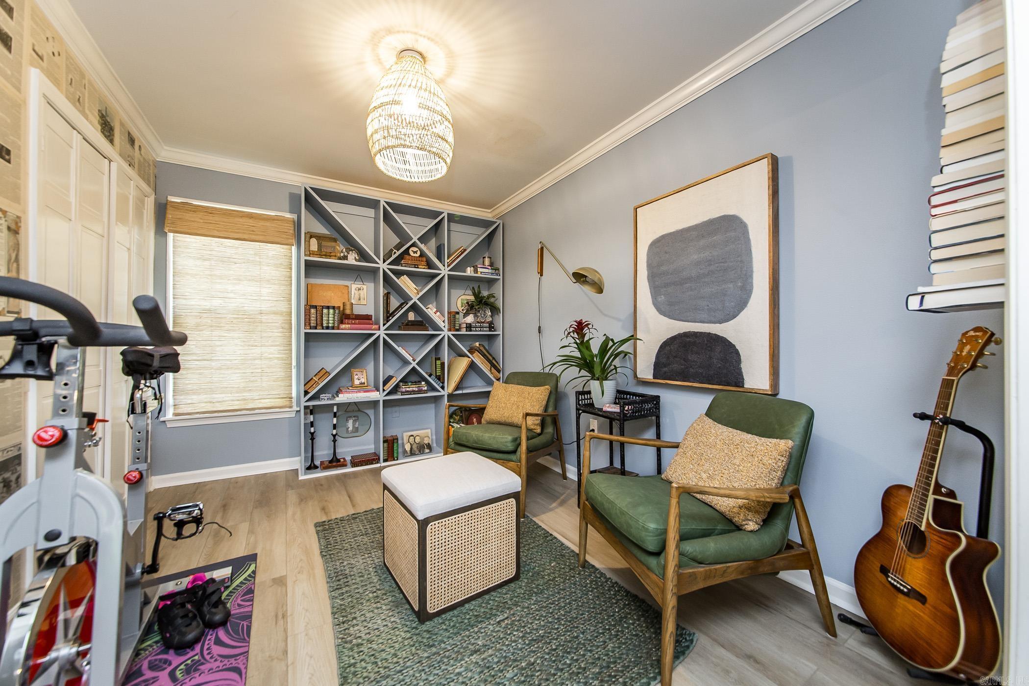 KINGSBRIDGE TWNHSE - Residential