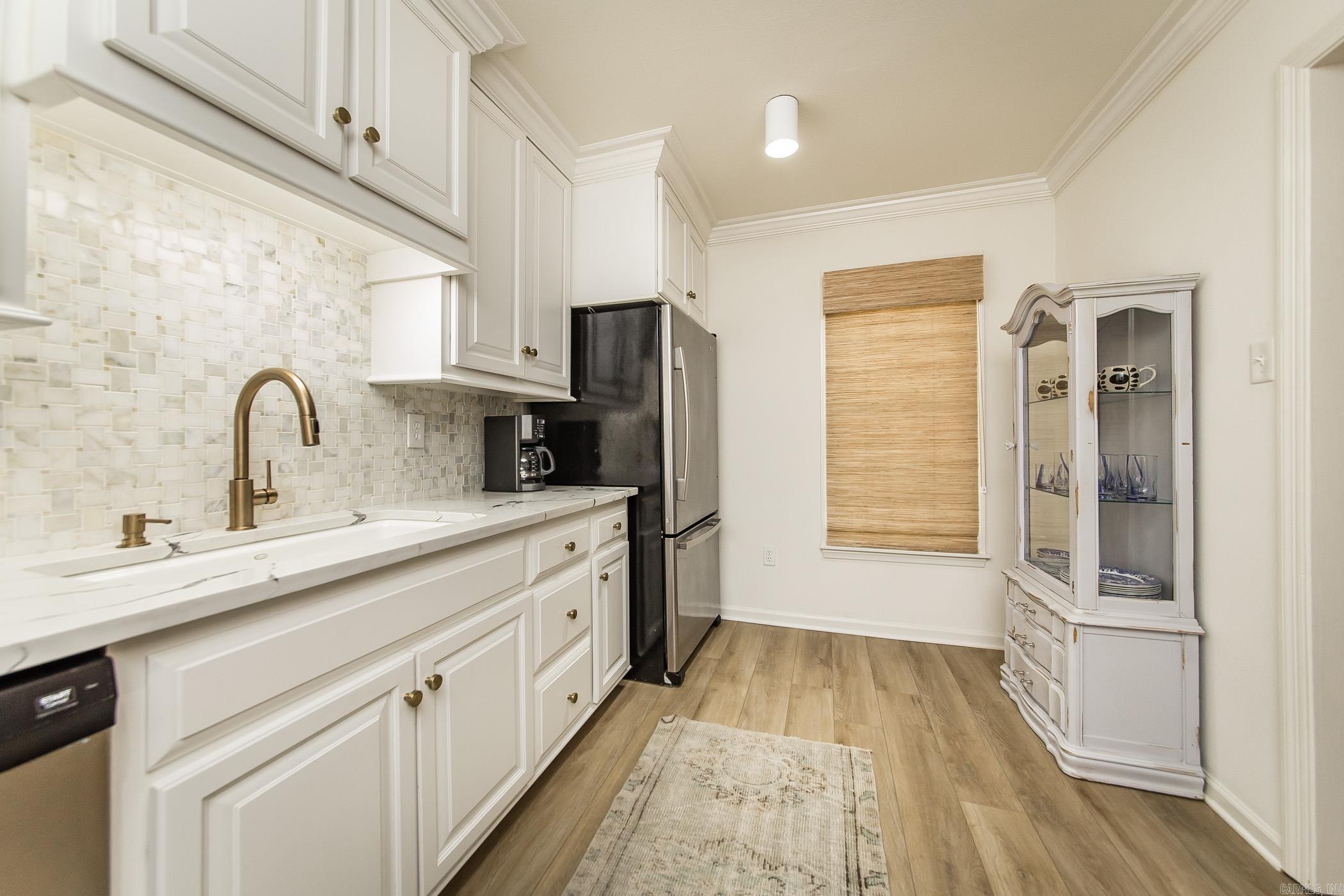 KINGSBRIDGE TWNHSE - Residential