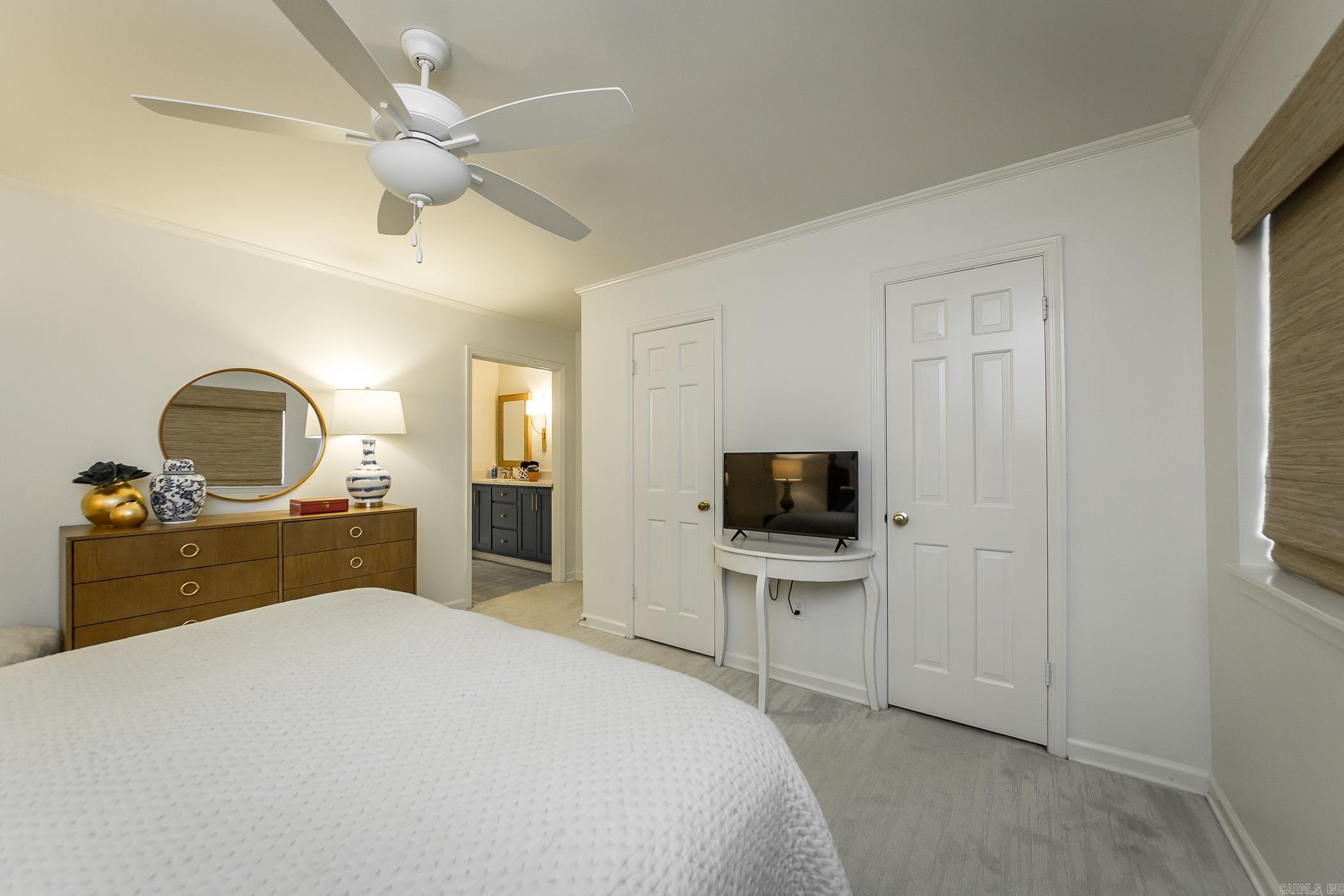 KINGSBRIDGE TWNHSE - Residential