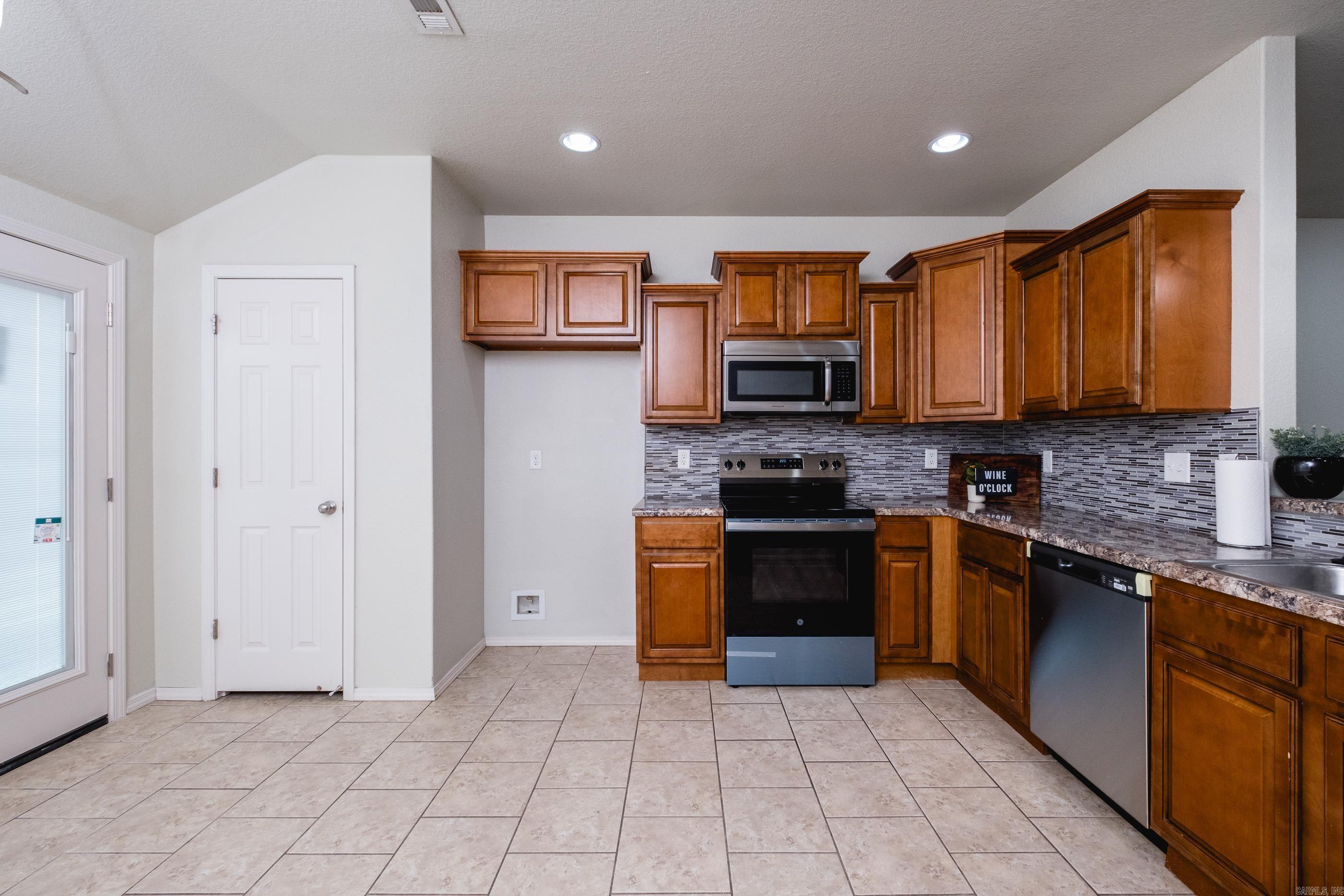 TRAMMEL ESTATES - Residential