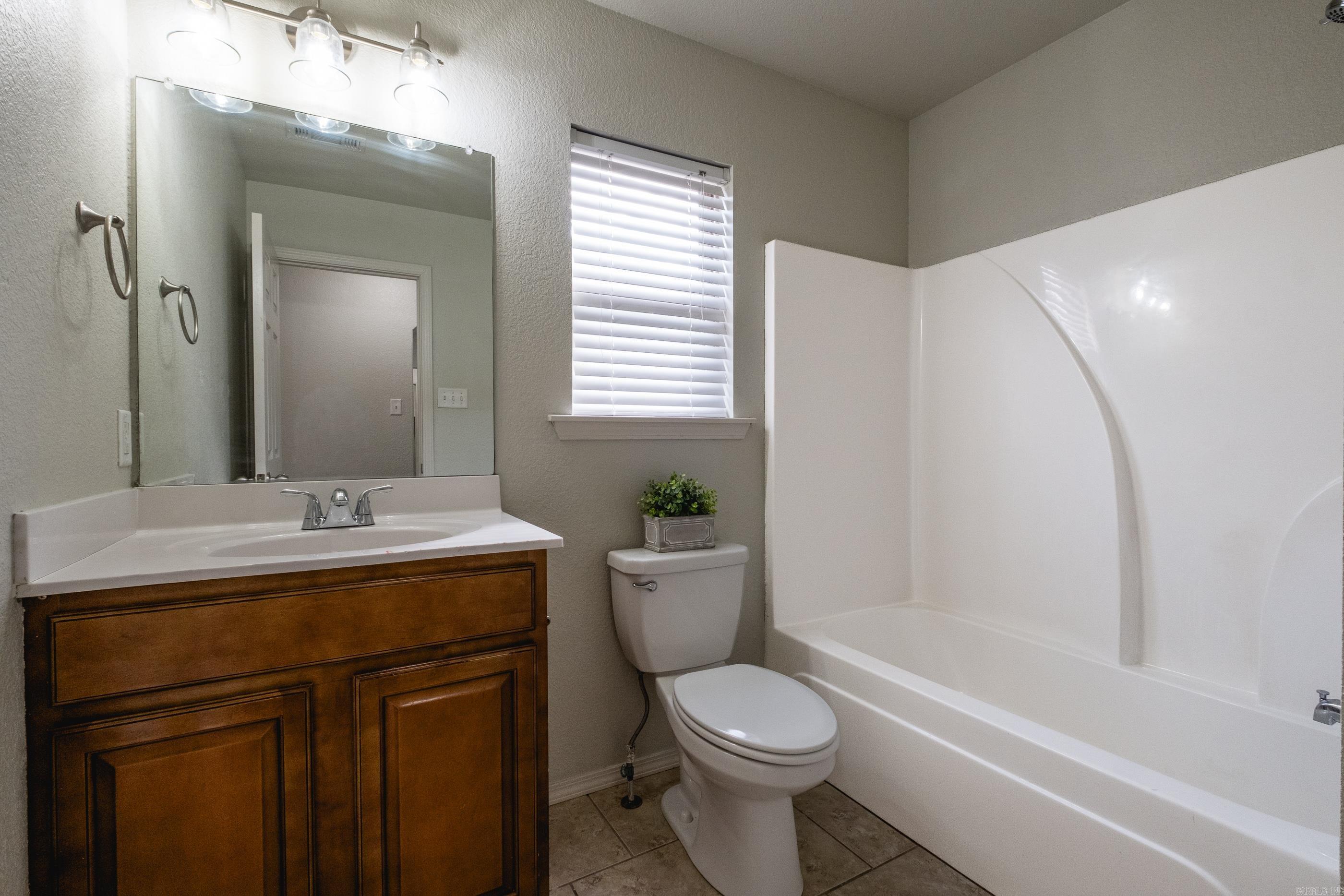 TRAMMEL ESTATES - Residential