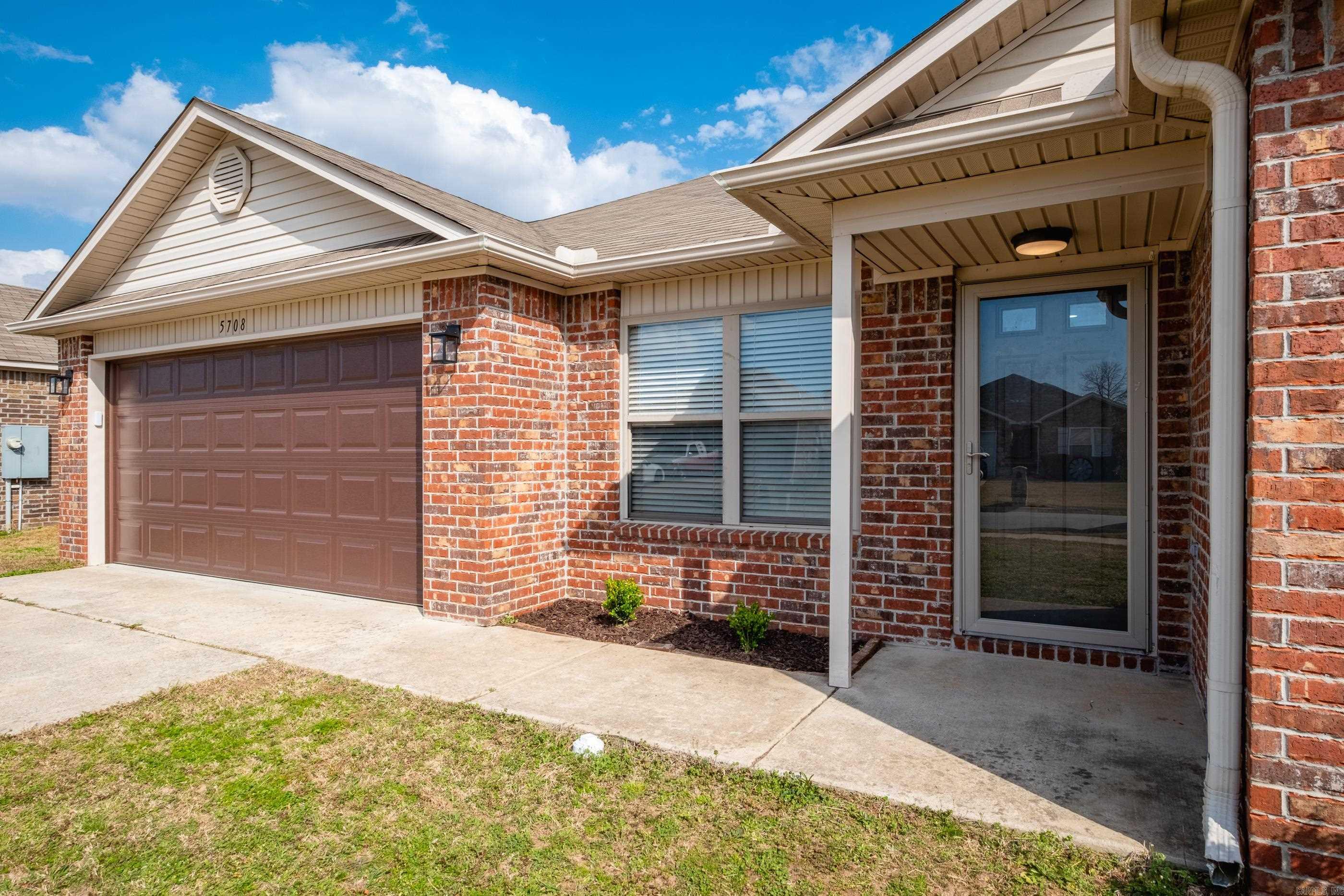 TRAMMEL ESTATES - Residential