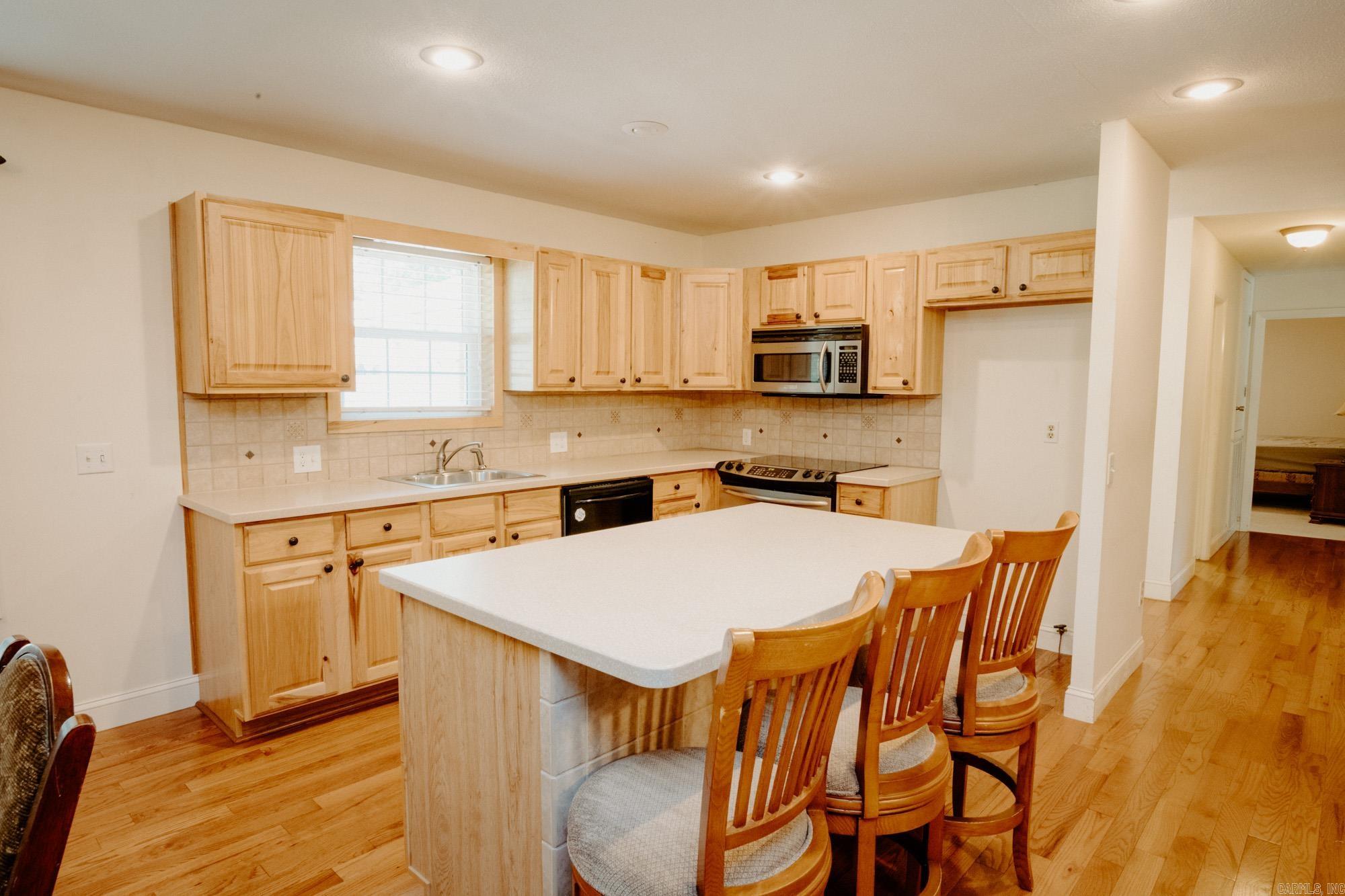 OAK FORREST - Residential