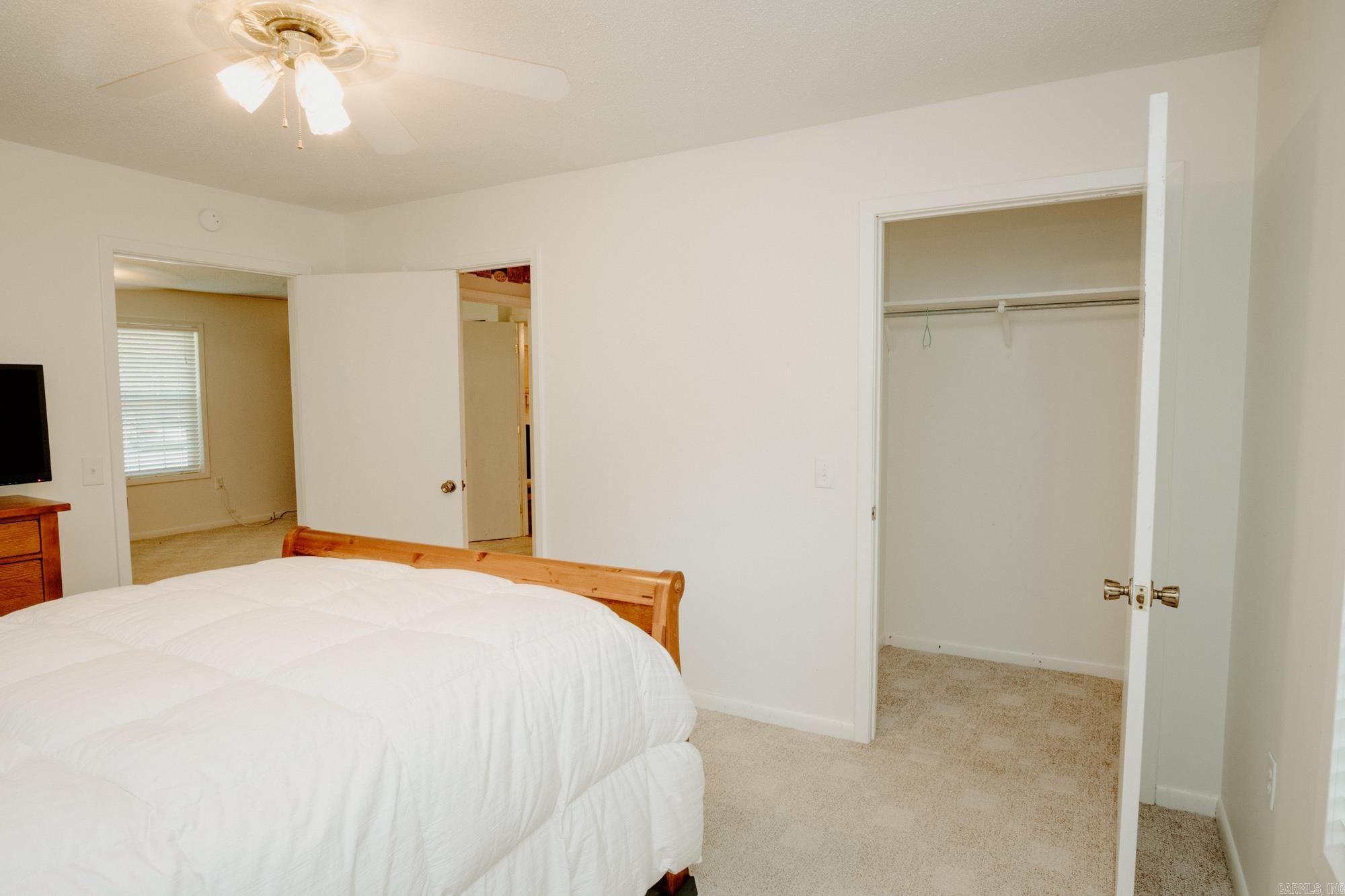 OAK FORREST - Residential