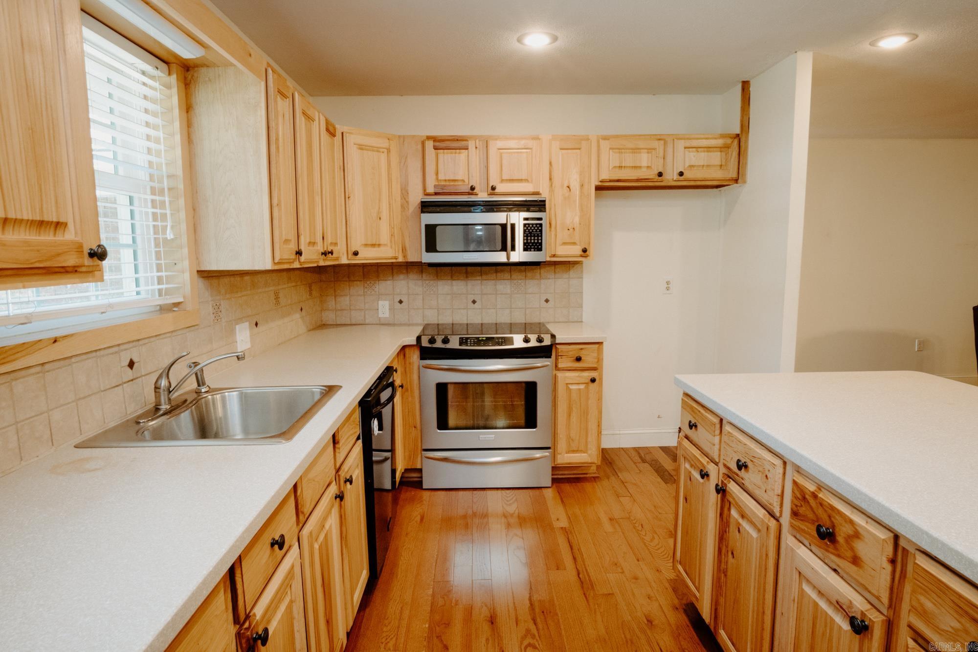 OAK FORREST - Residential