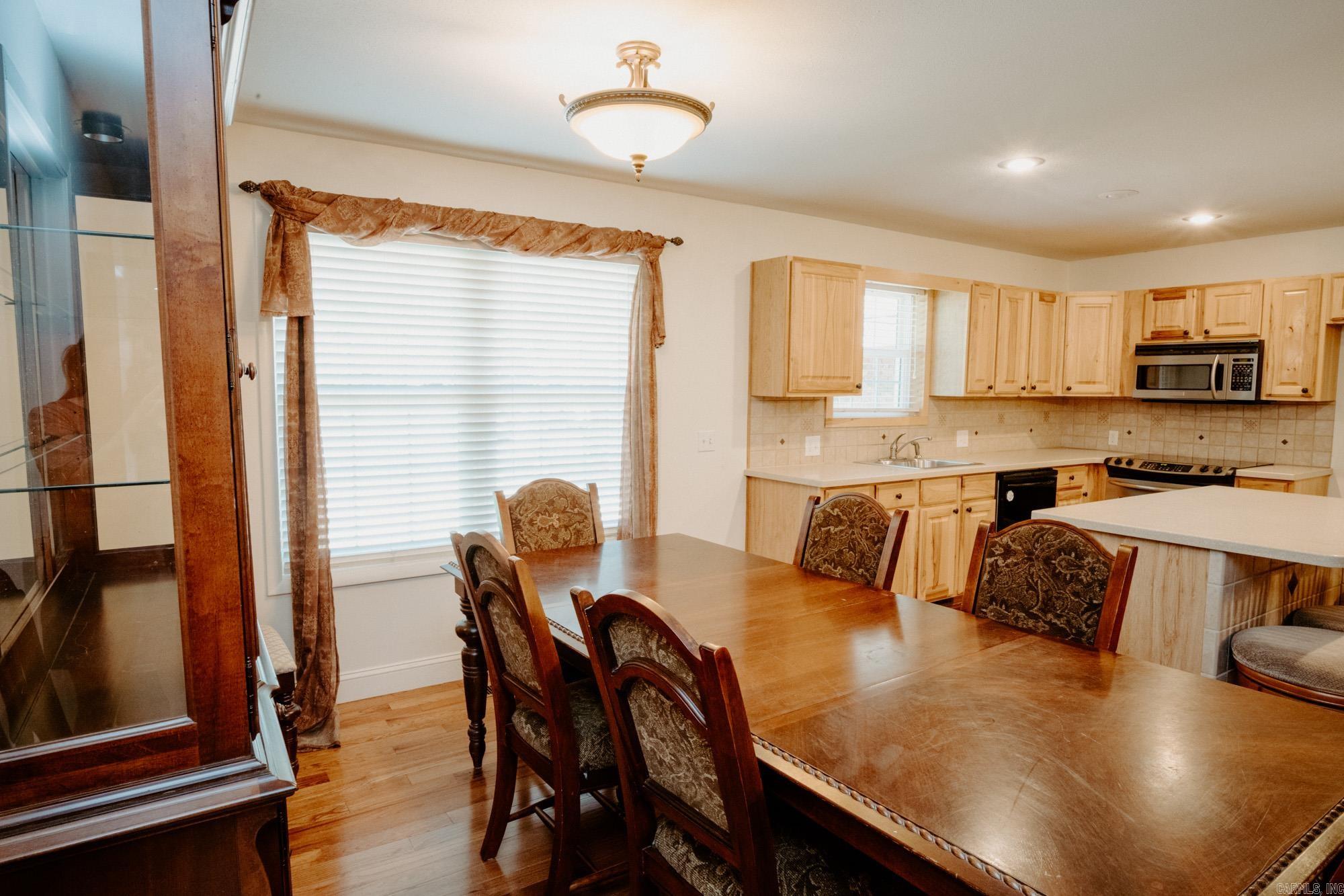 OAK FORREST - Residential