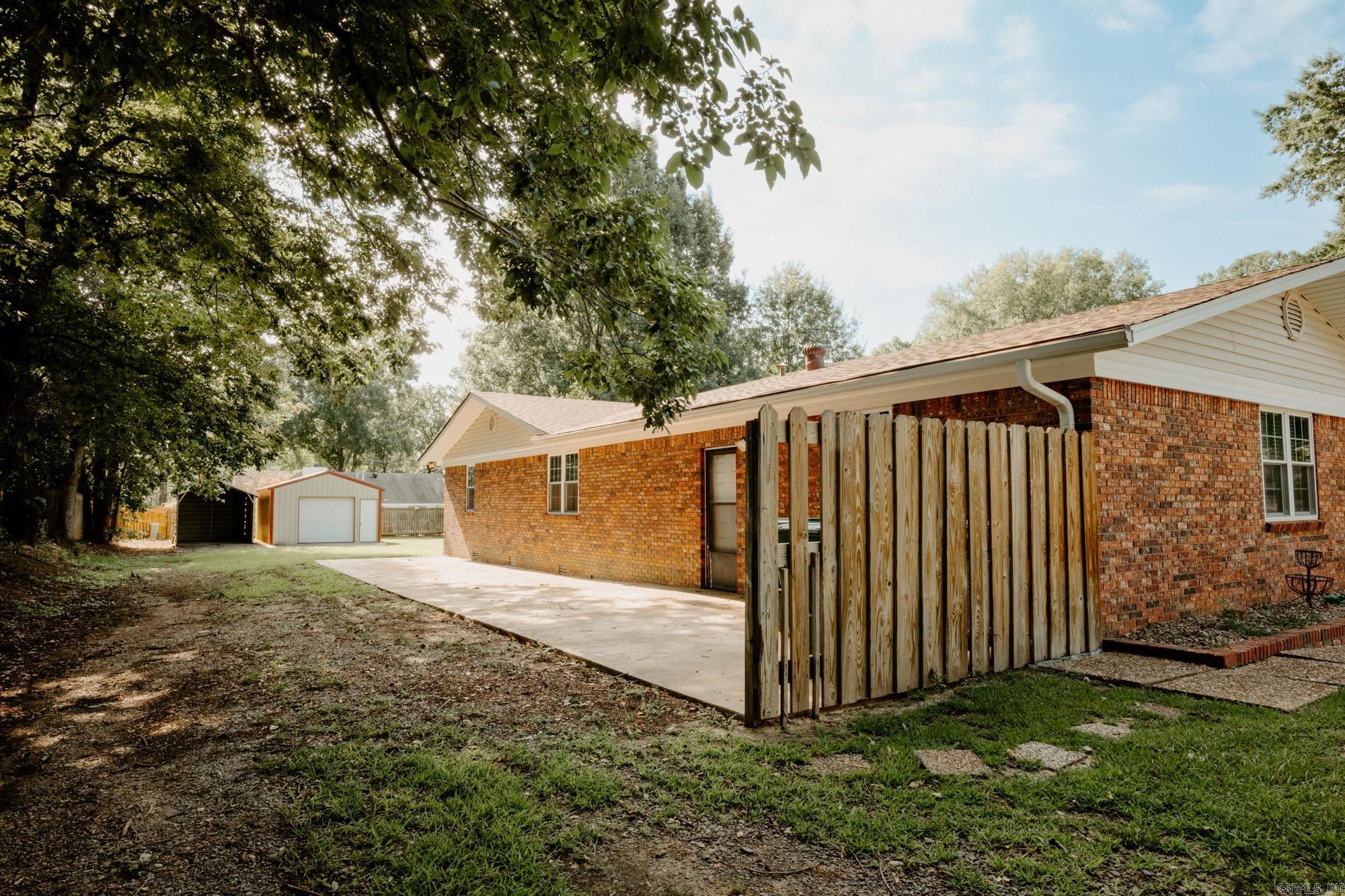 OAK FORREST - Residential