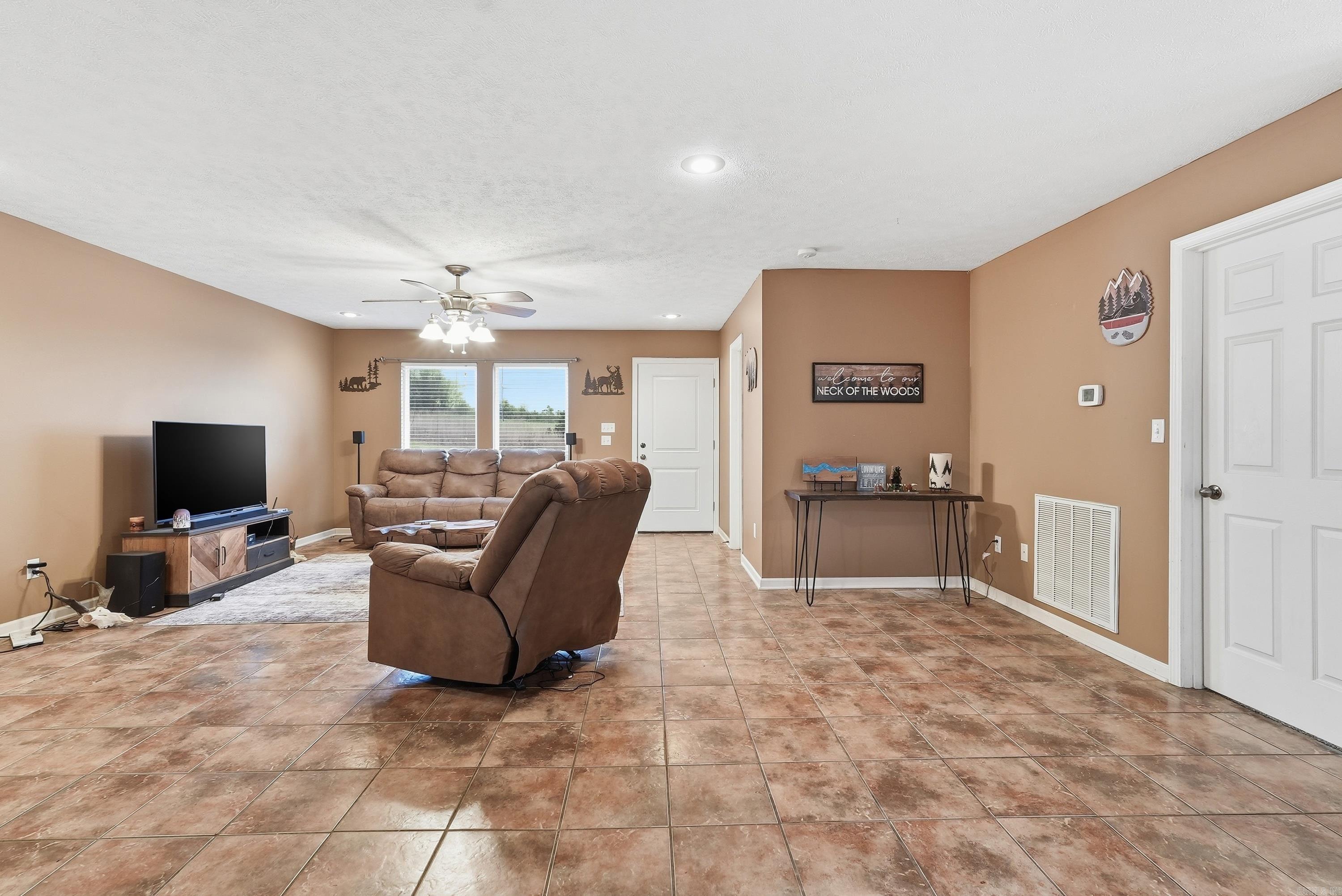 Hill Creek Road - Residential